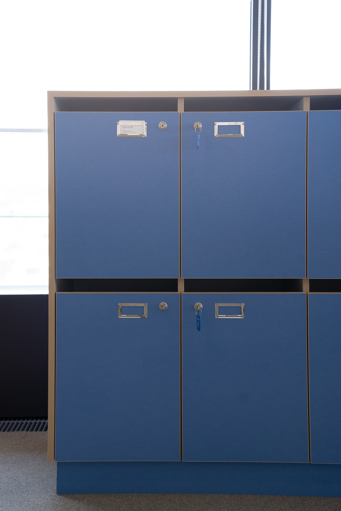 Casiers bleus avec clé-2