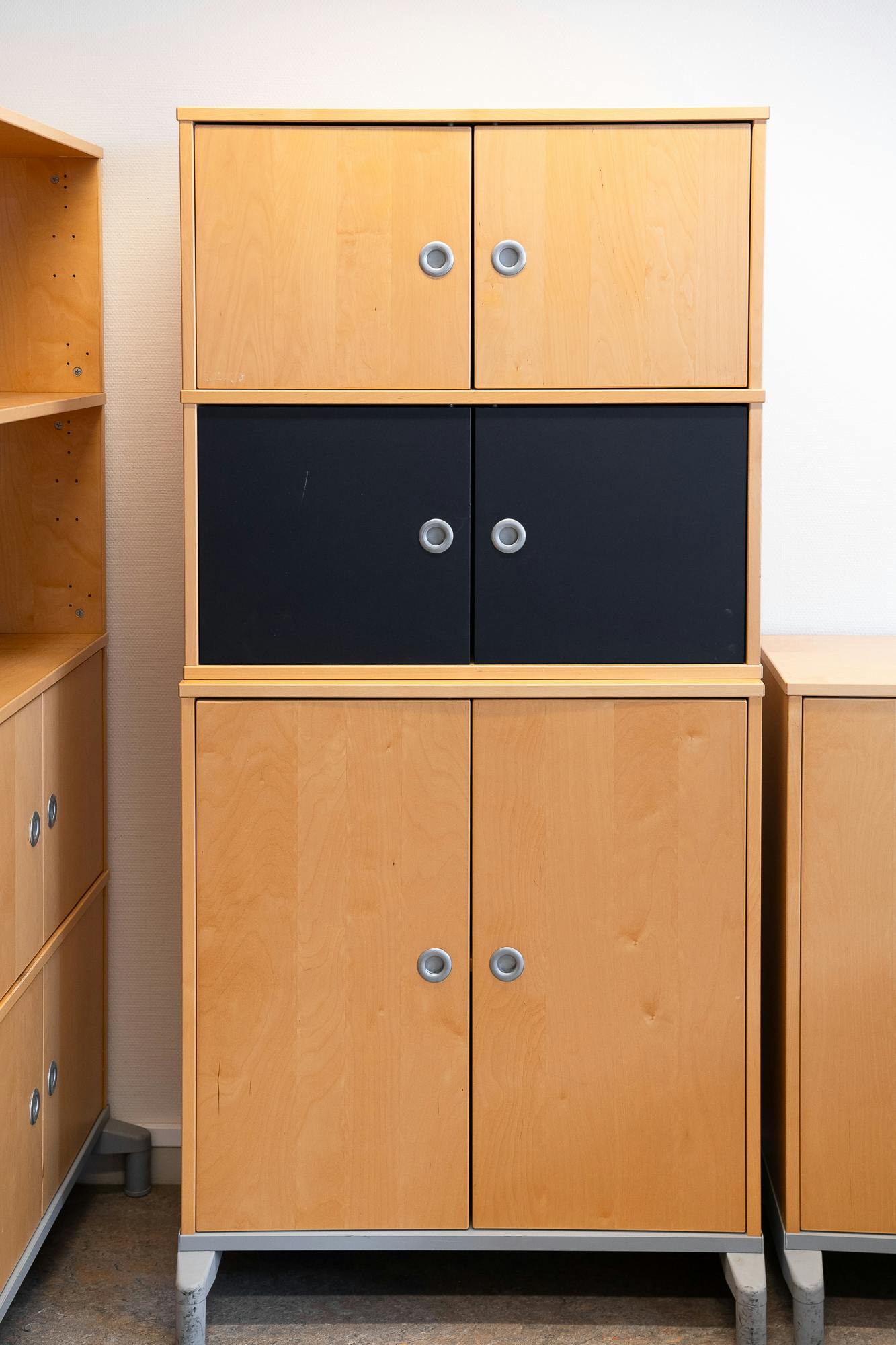 moyenne armoire de rangemant en bois ikea modulable - Qualité de seconde main "Rangements" - Relieve Furniture