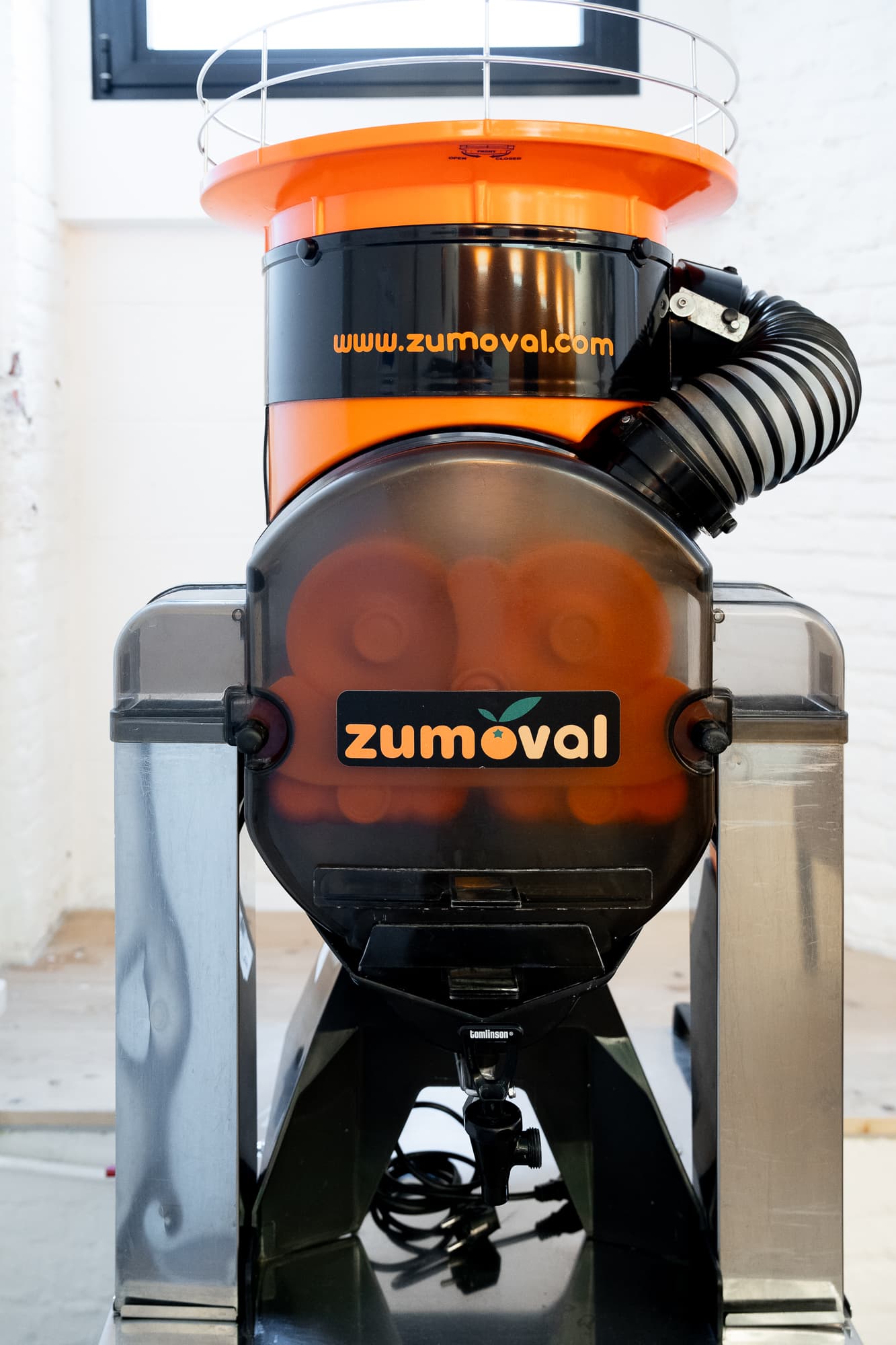 Orange juice machine Zumoval-1