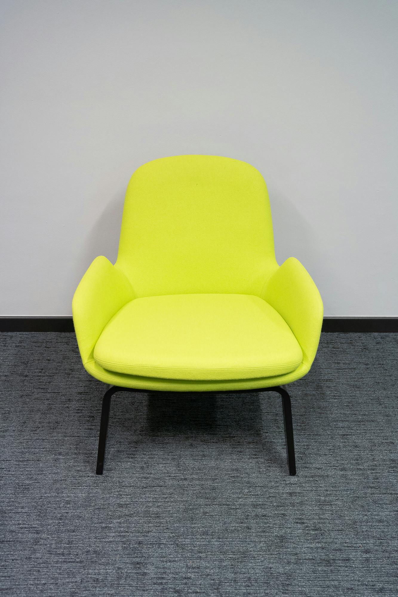Armchair Vert jaune Low Oak/ Main Line NORMANN - Relieve Furniture