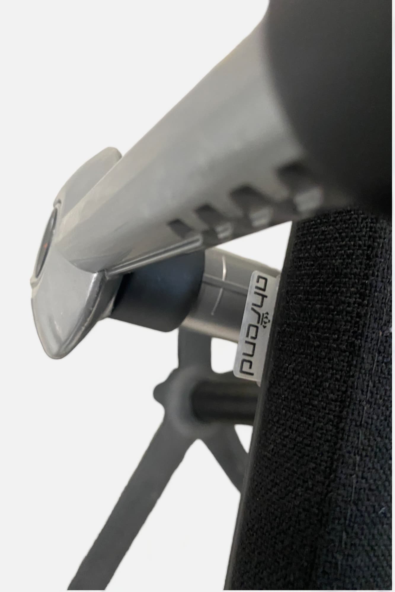 Arhend black office chairs-2