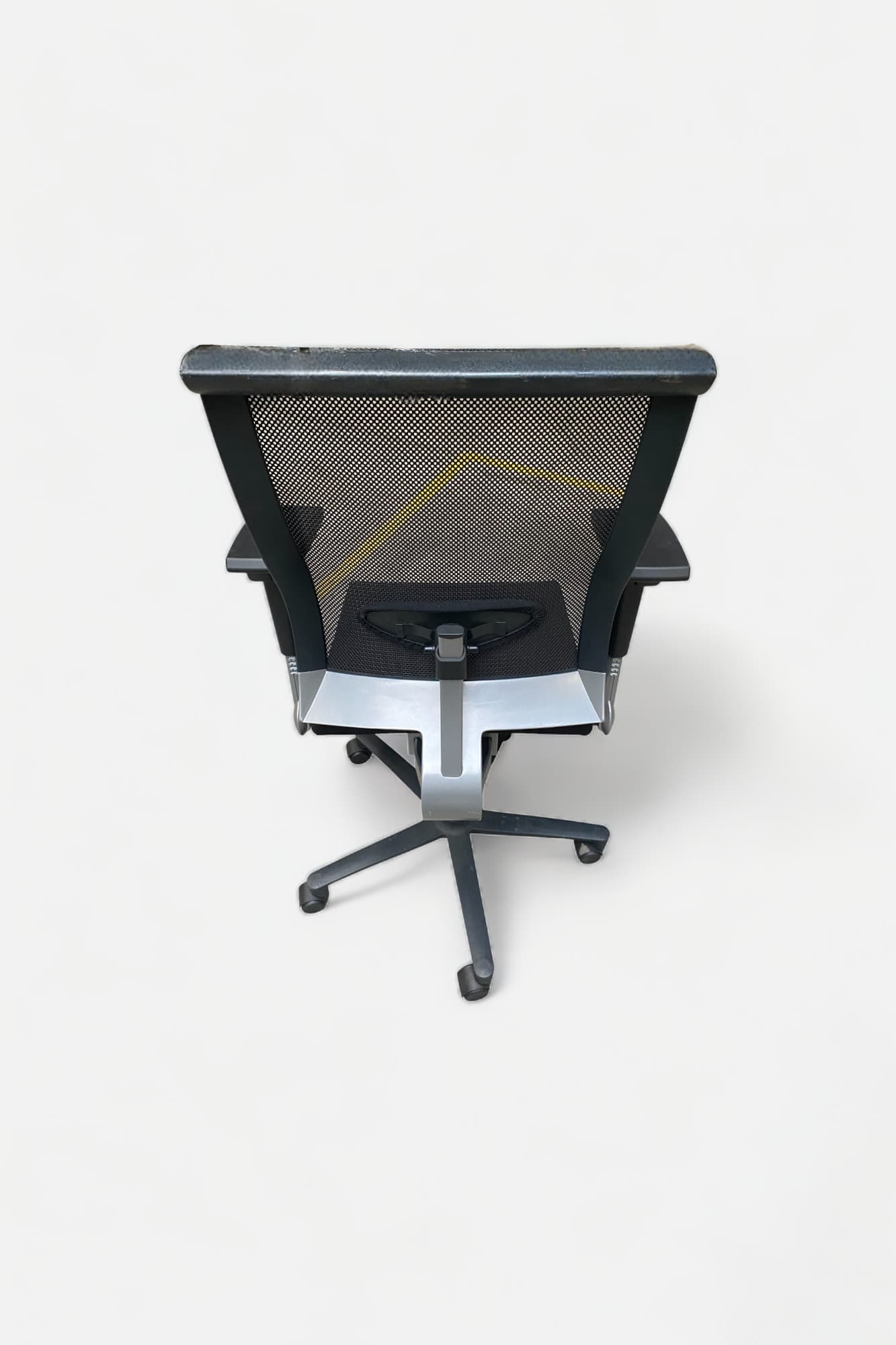 Arhend black office chairs-1