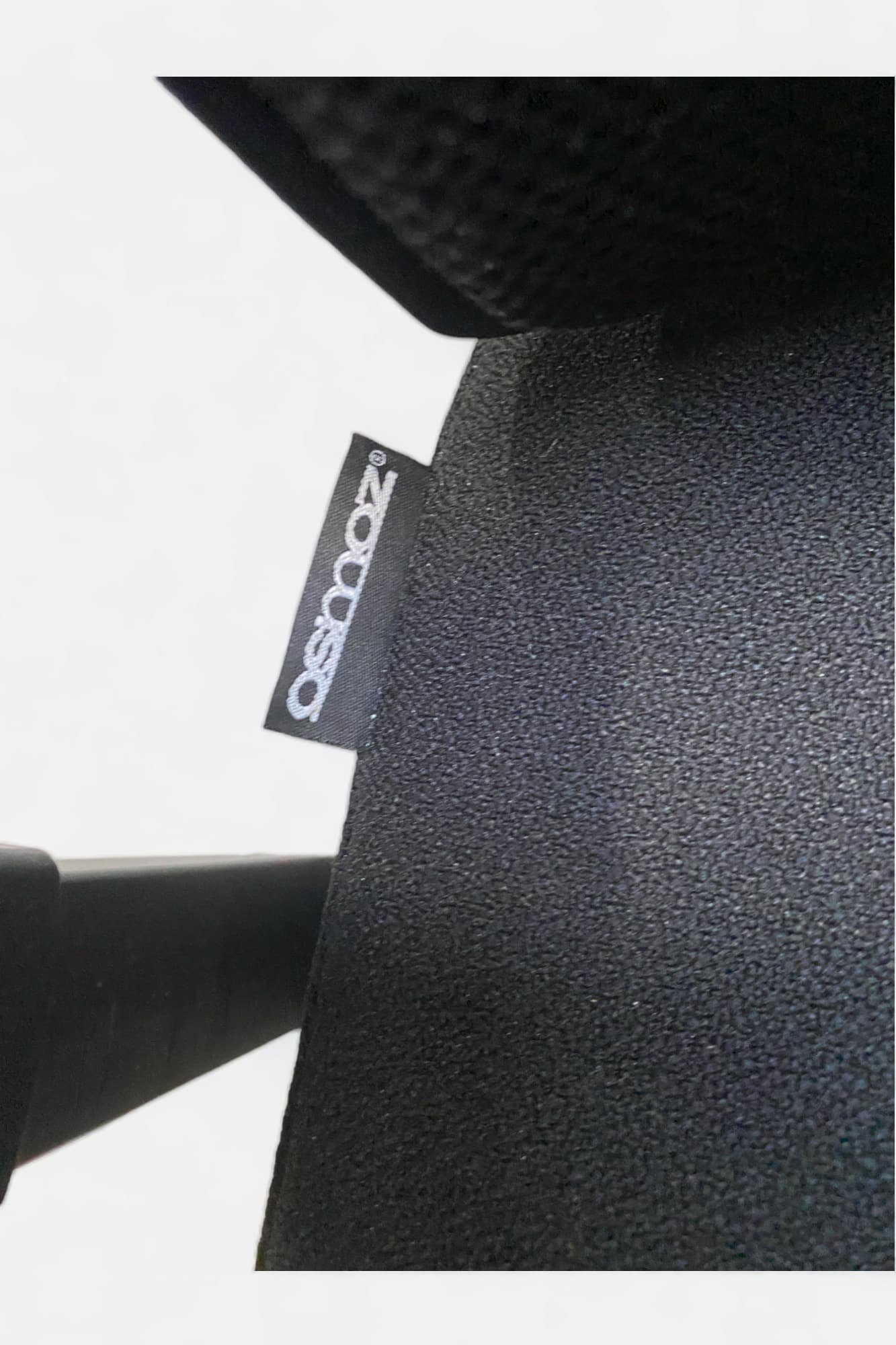Chaise de bureau noire à roulettes Osmoz-1
