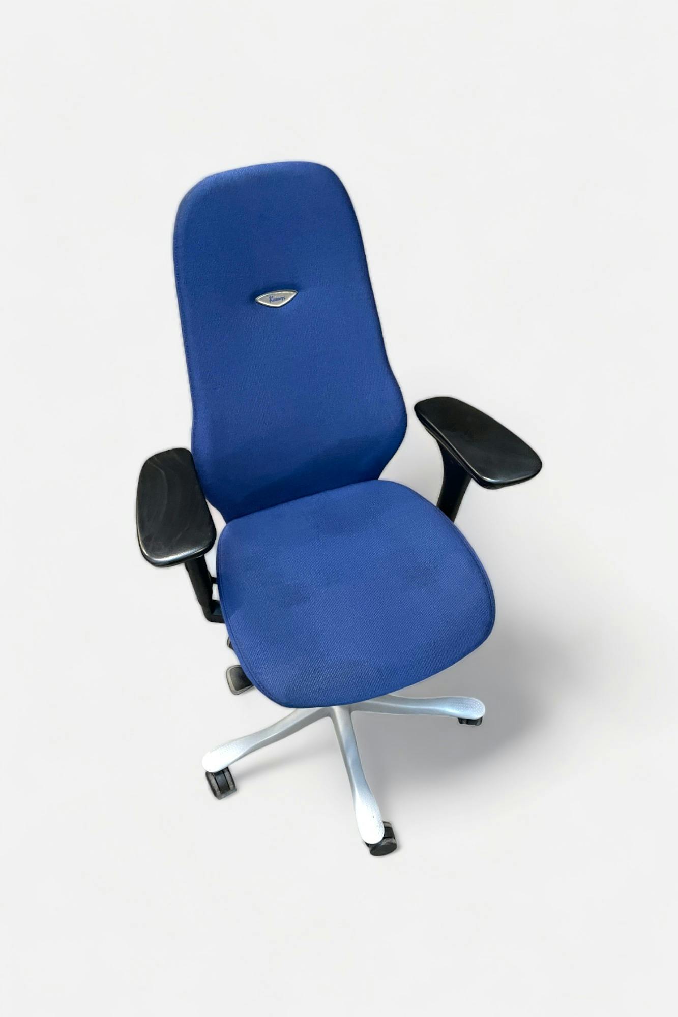 Siège de bureau bleu Kinnarps 8000 - Relieve Furniture