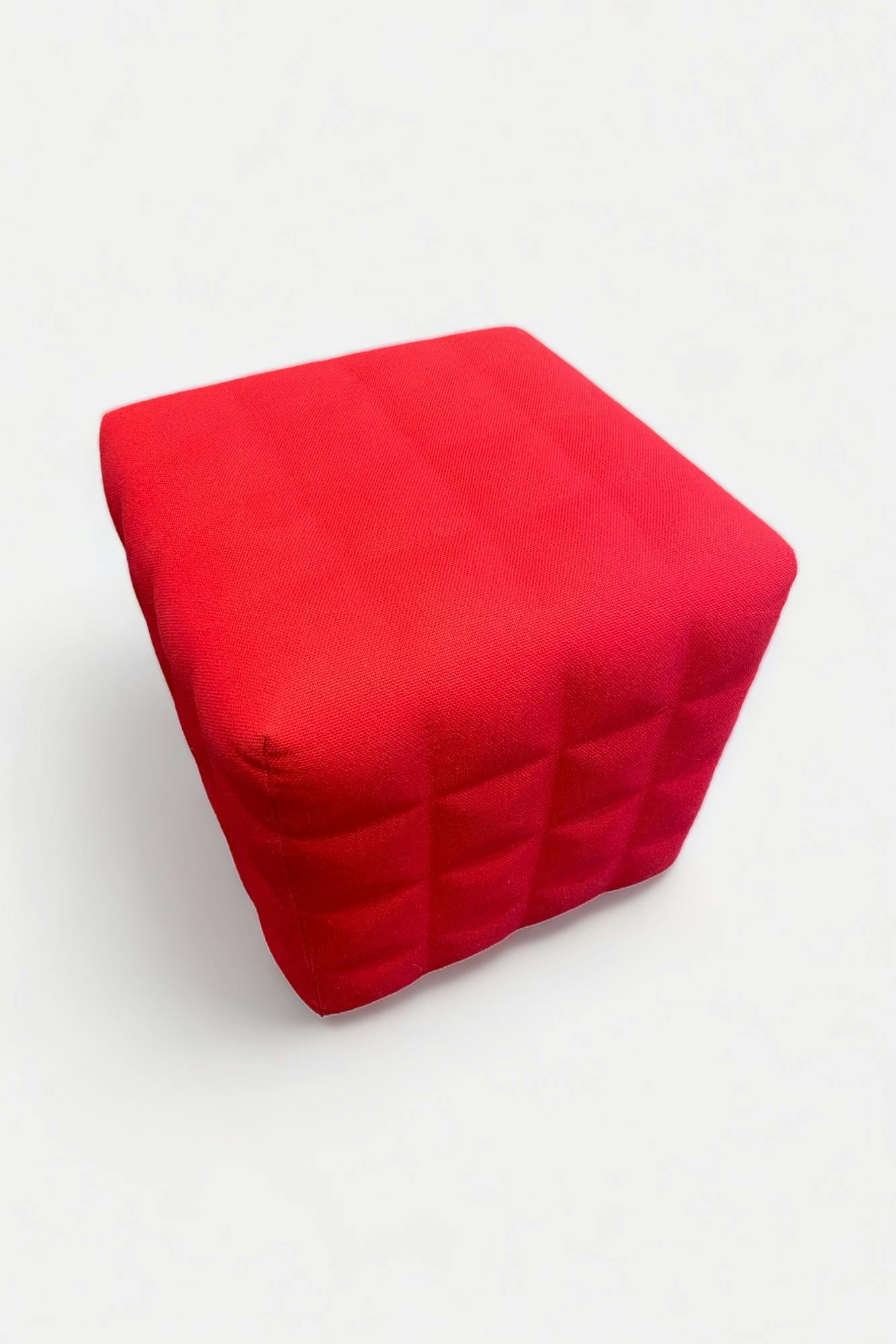 Buzzi space red cubic seat - Relieve Furniture