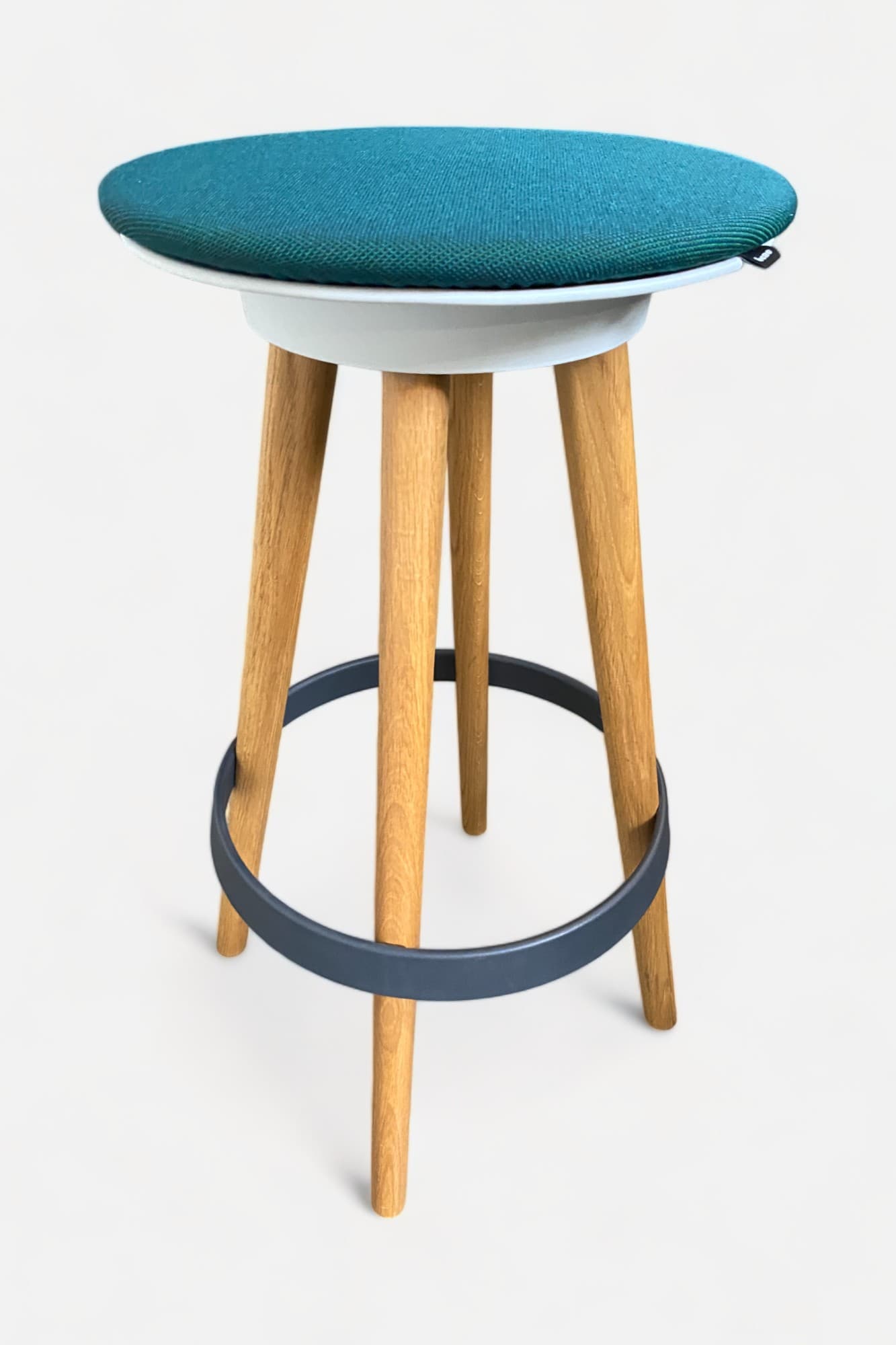 Bene Timba tabouret haut bleu-vert sur pieds en bois avec repose-pieds en métal-1