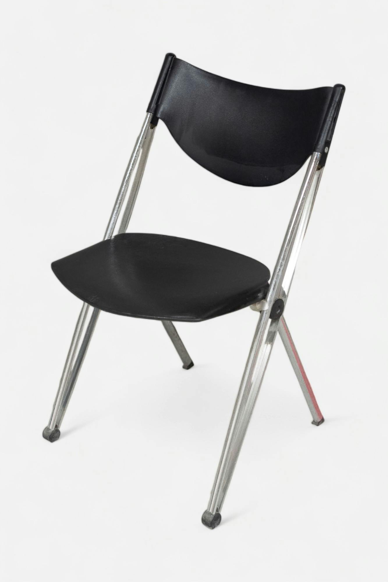 Zwarte stapelbare stoel - Relieve Furniture