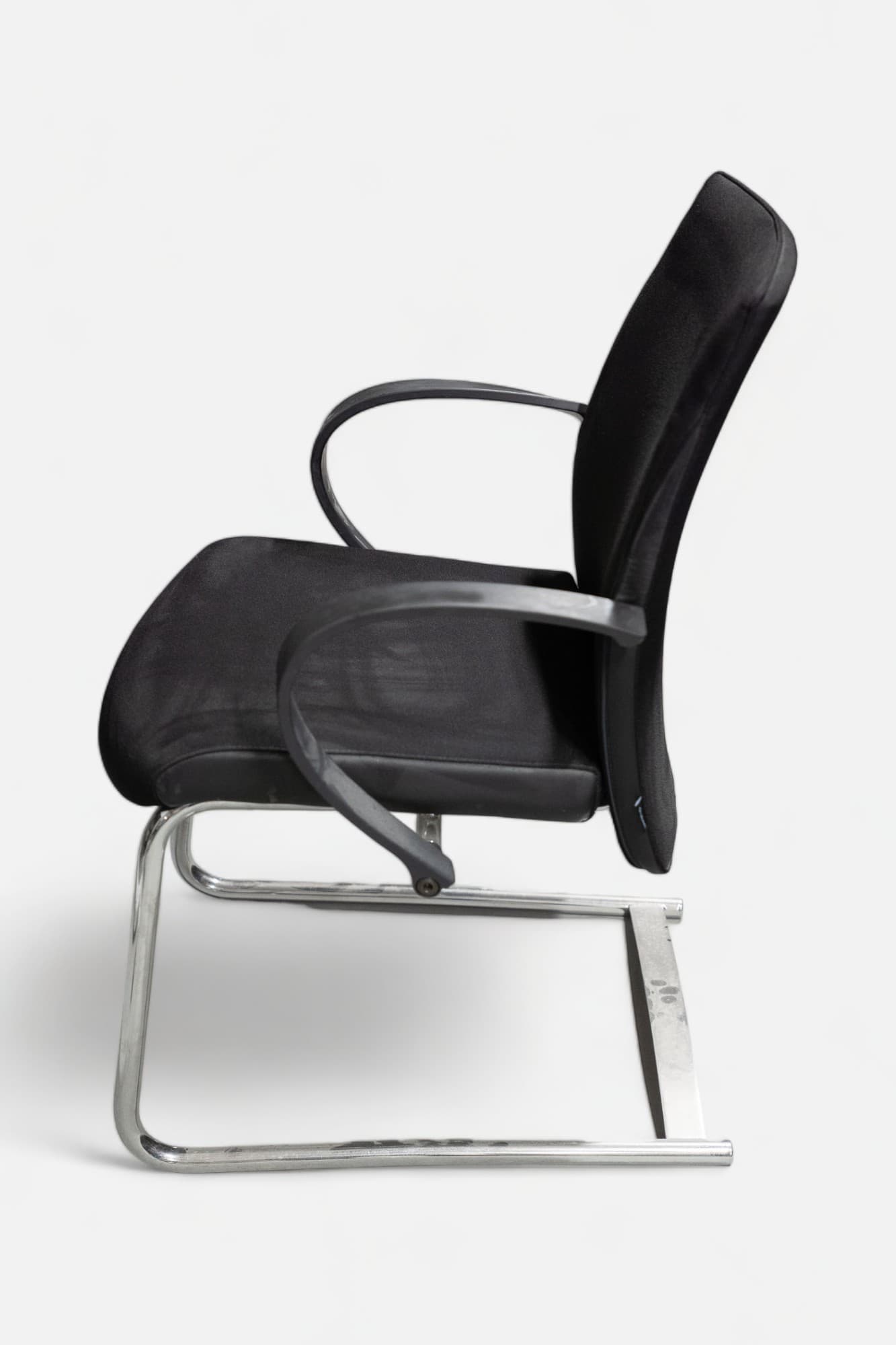 Drabert Chaise à coussin noir sur pieds en acier-1