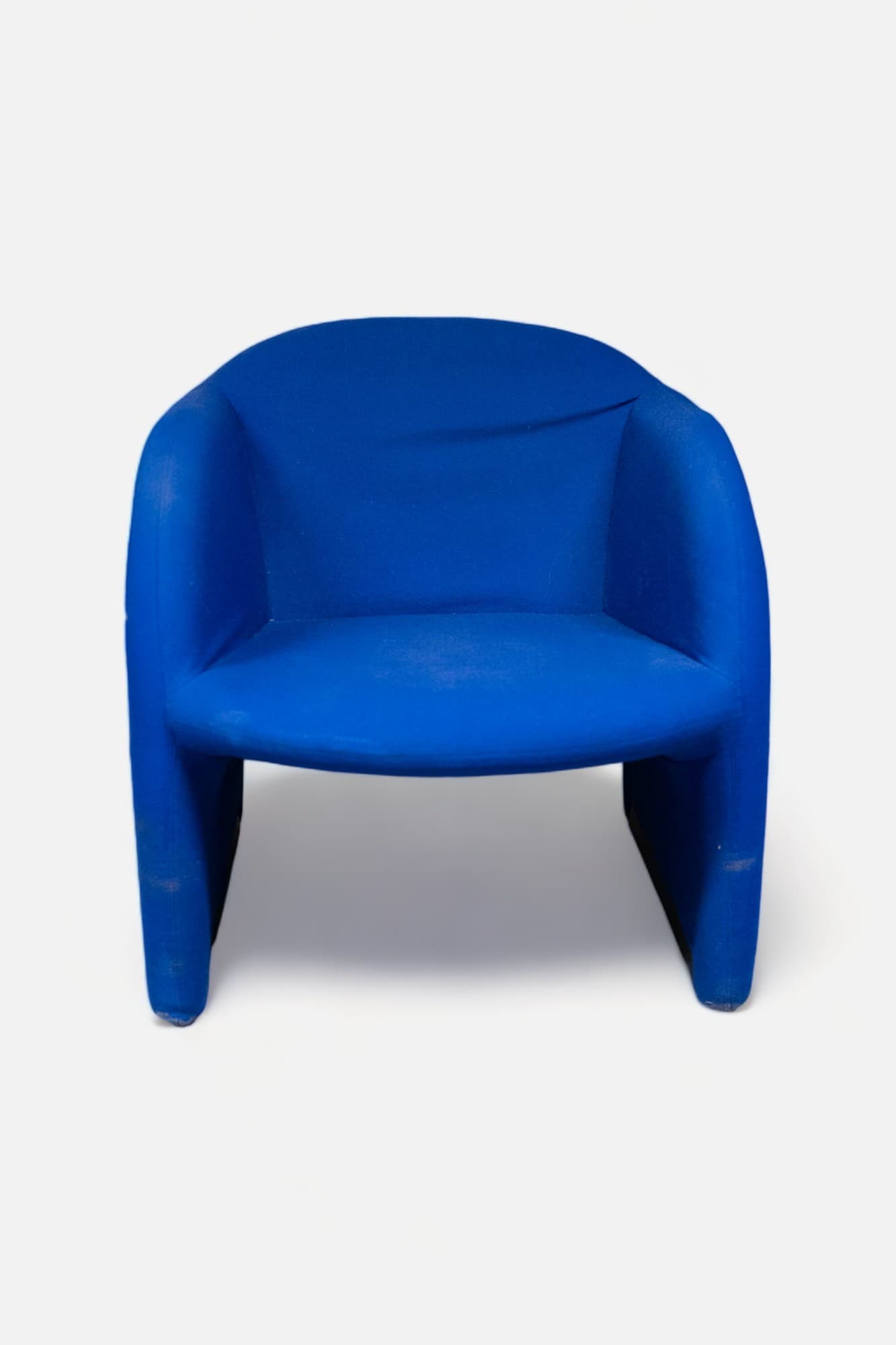 Artifort Ben Blue electric design armchair-1