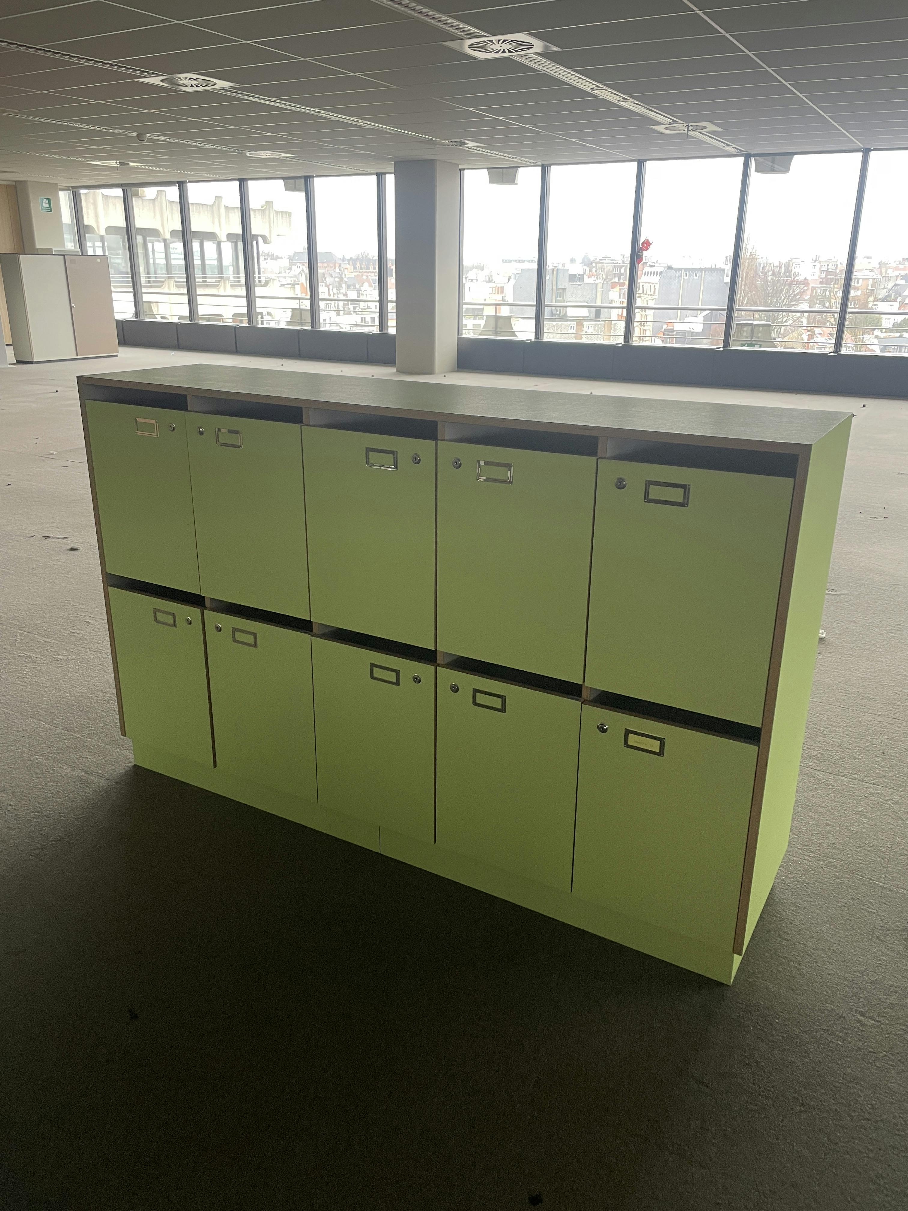 Green Yellow lockers with key - Relieve Furniture