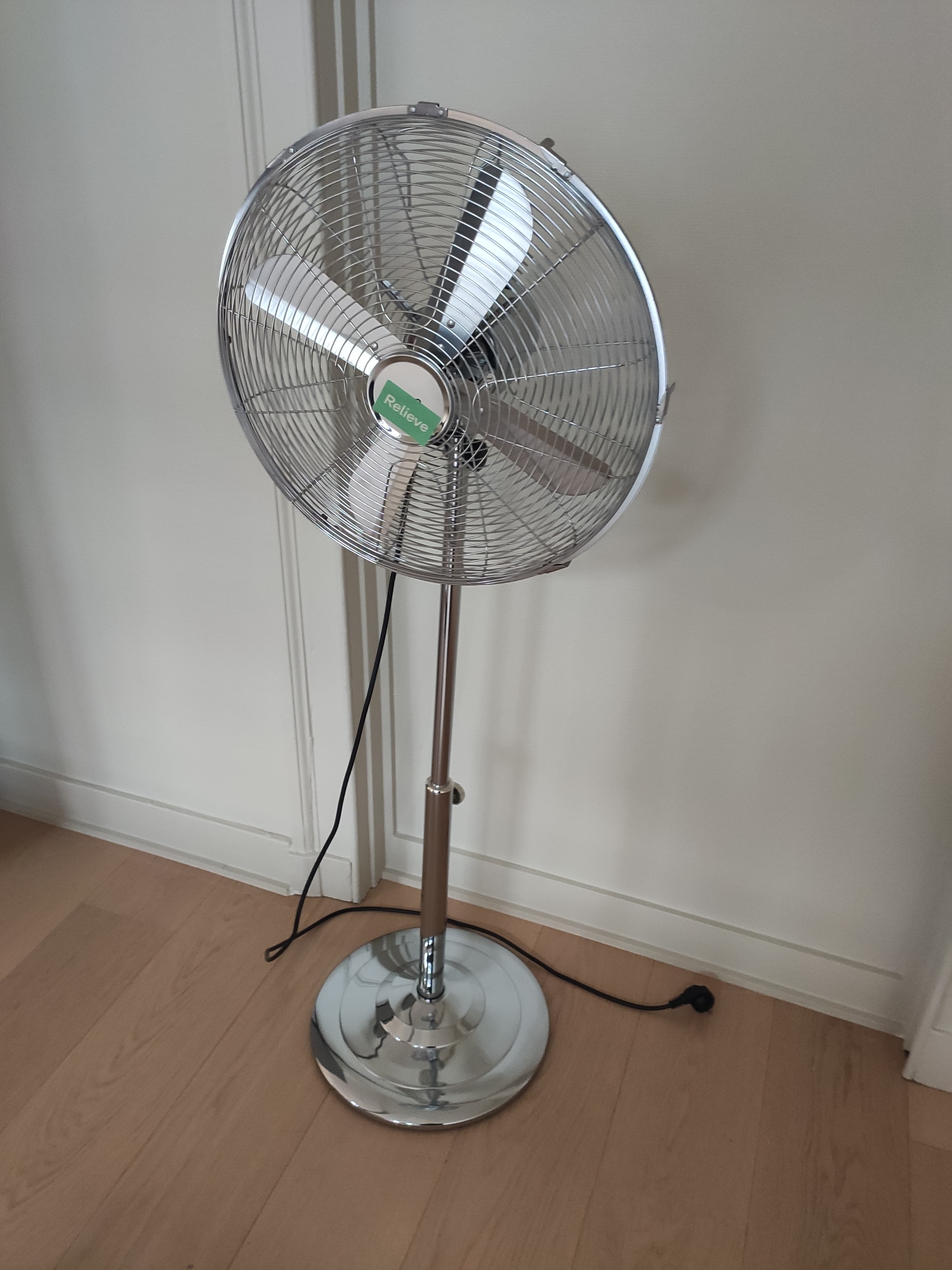 Metal fan-0