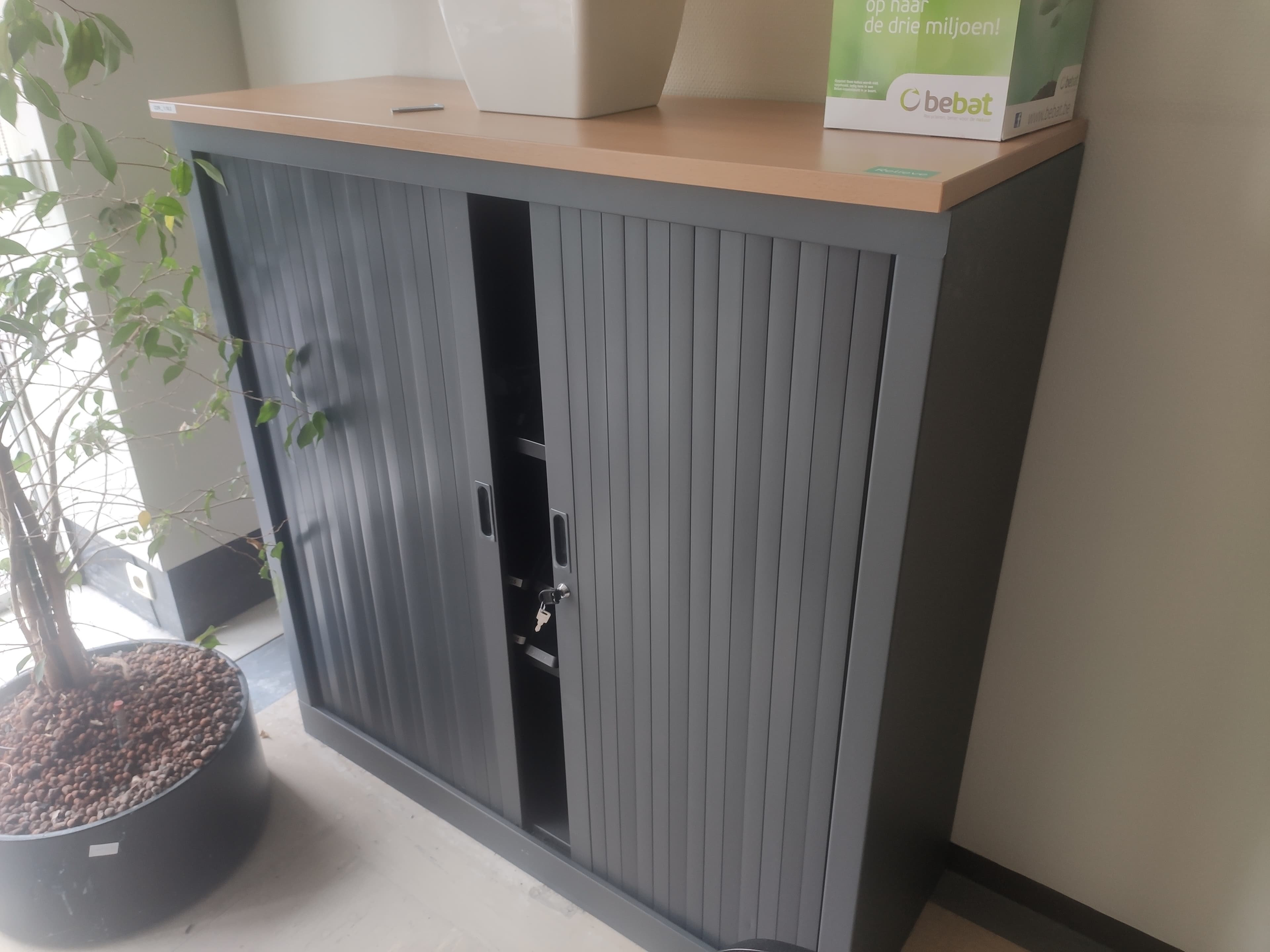 120cm Dark gray wooden top cabinet 120 x45x120-0