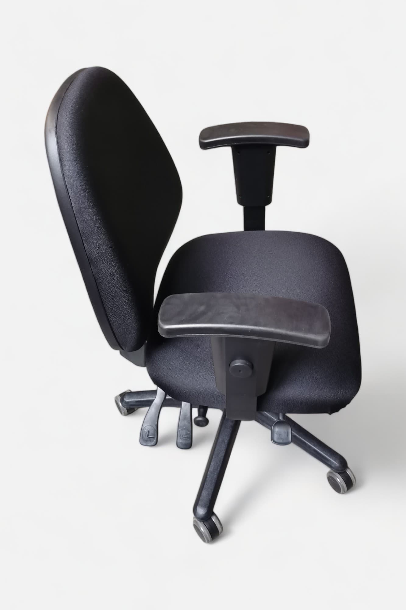 Novara Black office chair on wheels-1