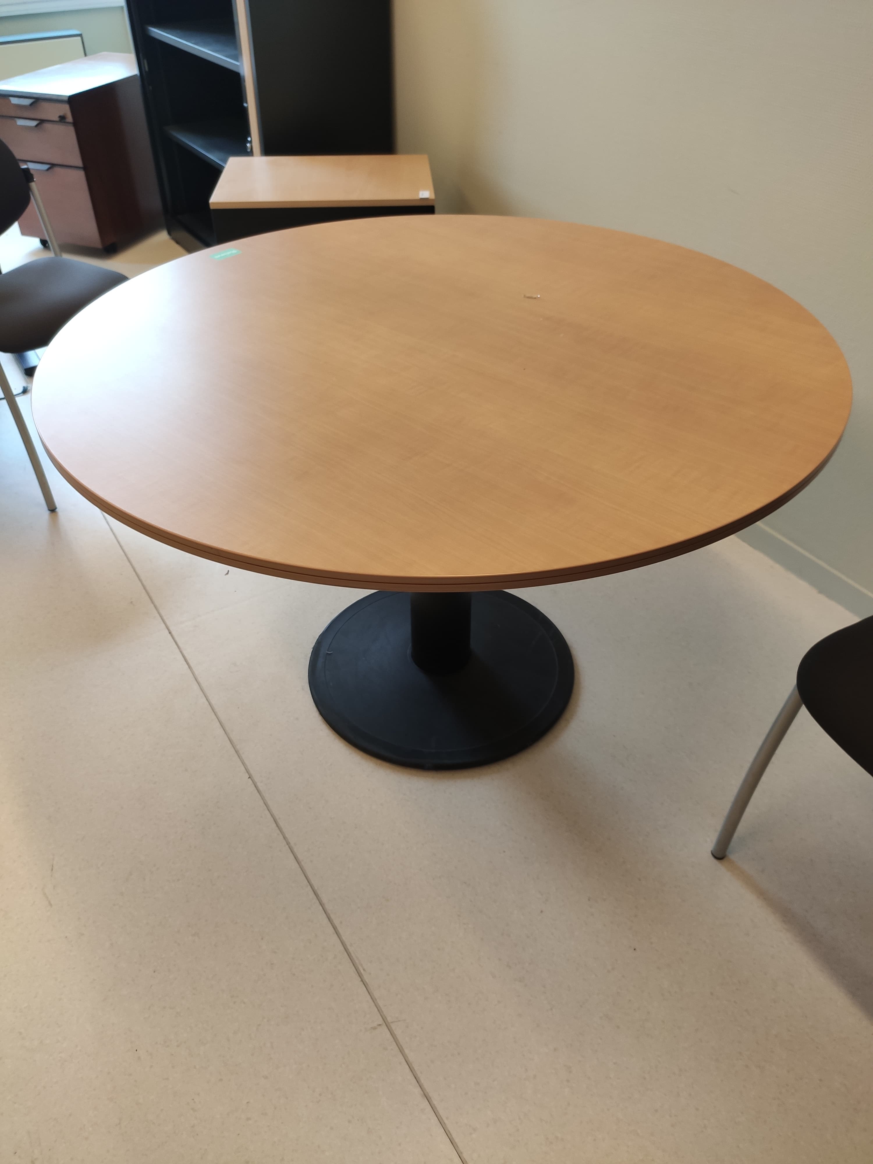 120cm medium Wooden round table-1