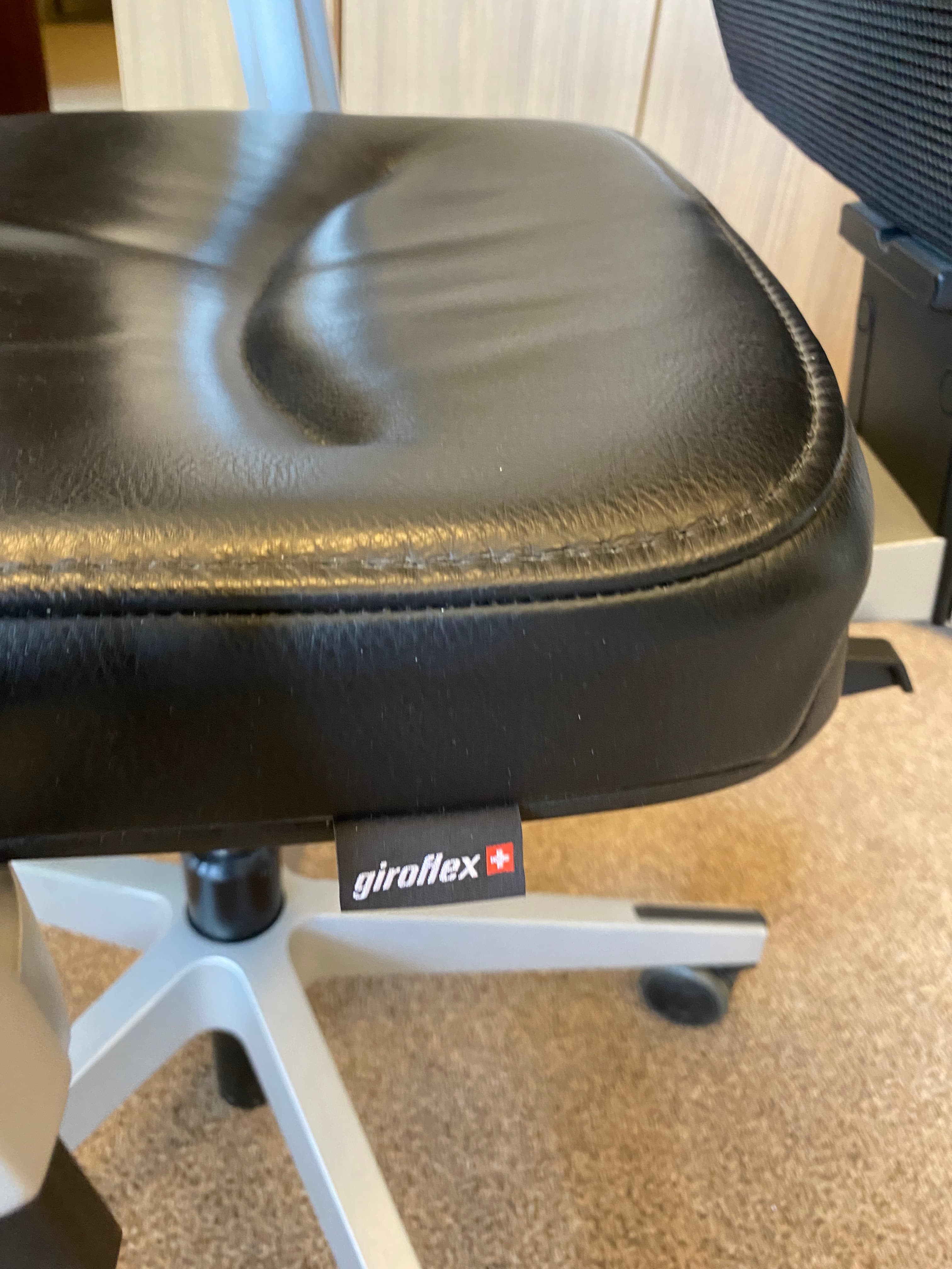 Giroflex office chair black high meshed back-1
