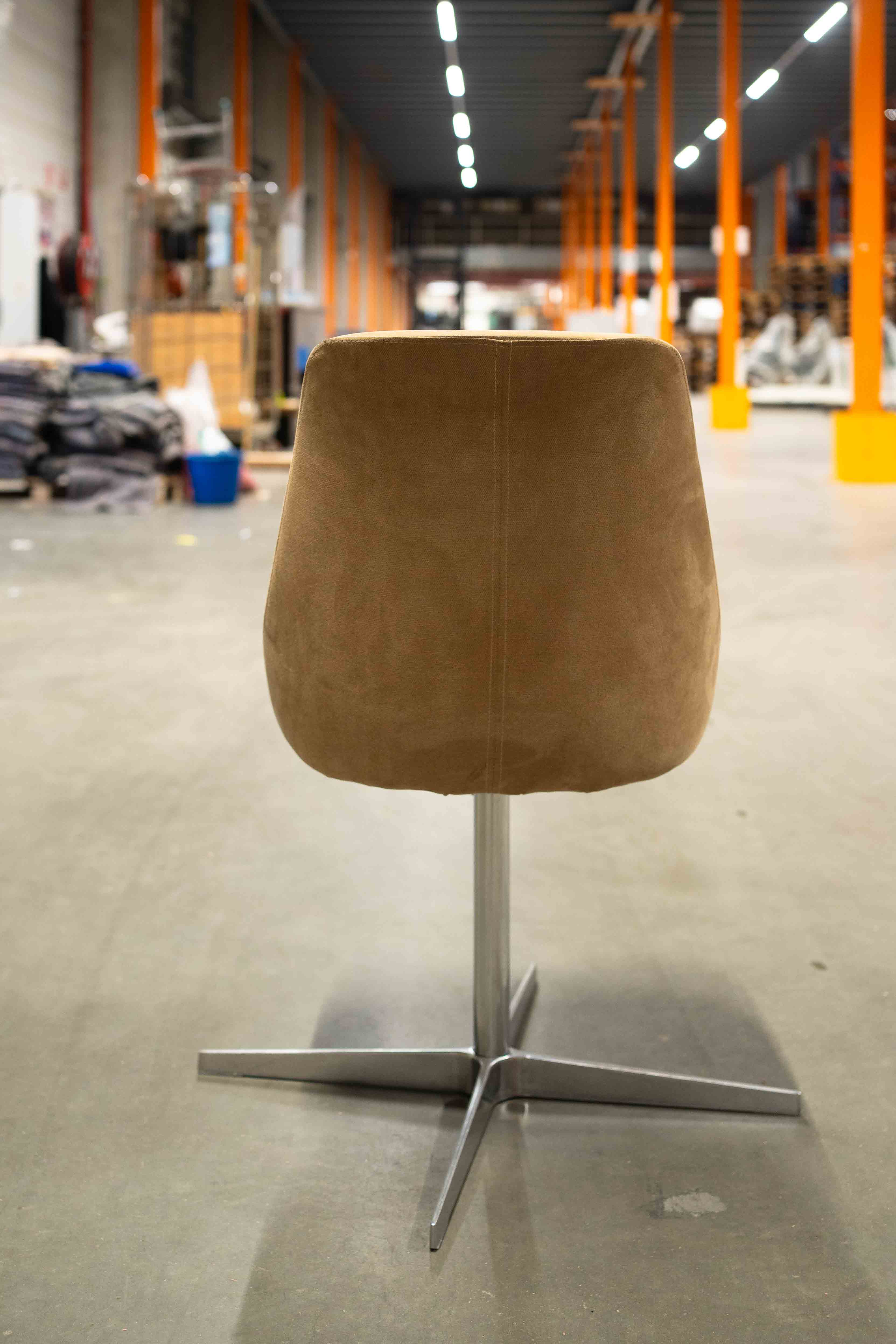 BEFI2228:Comfortable-chairs-3