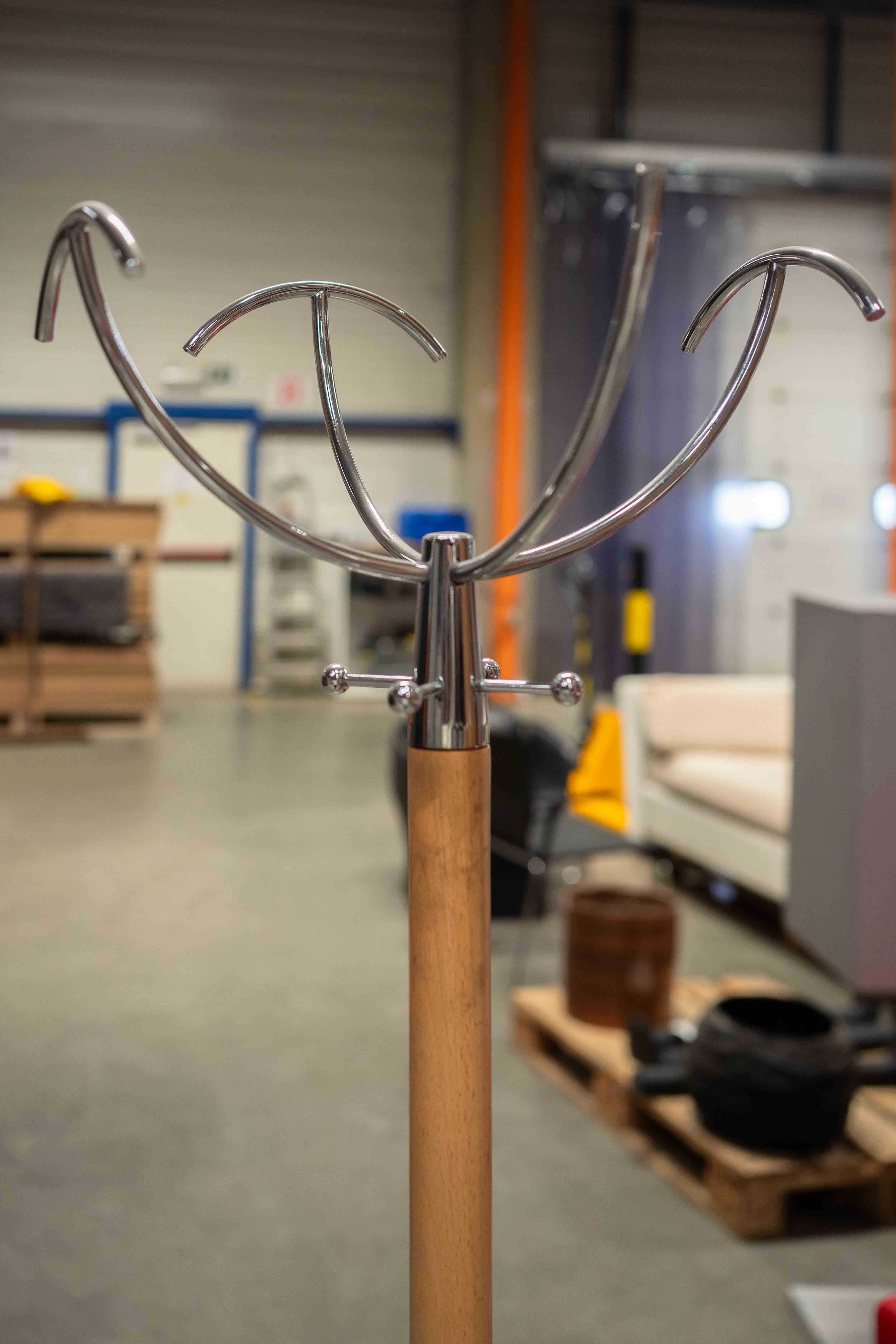 BEFI4691:Coat stand-1