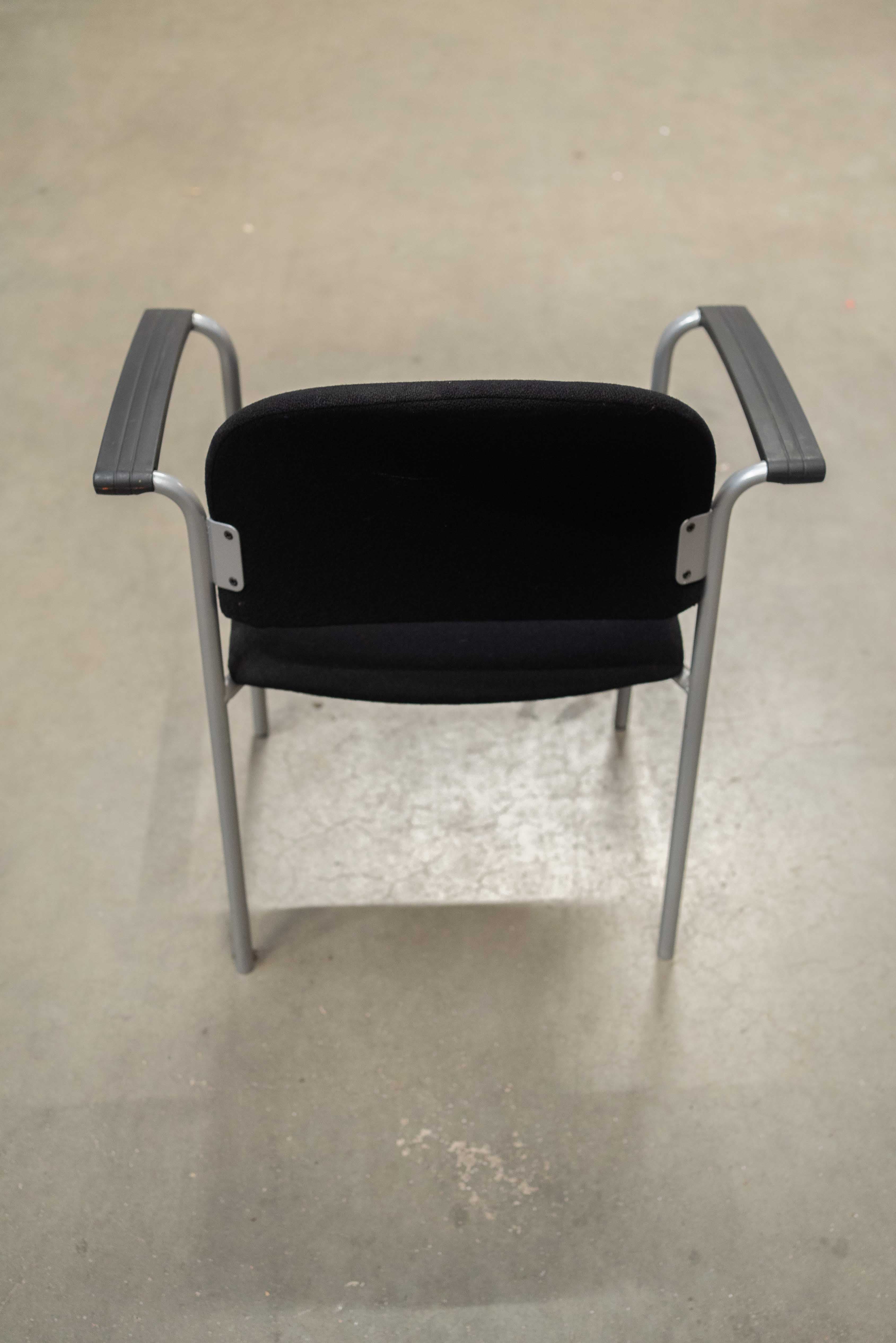 BEFI2204:Comfortable-chairs-3