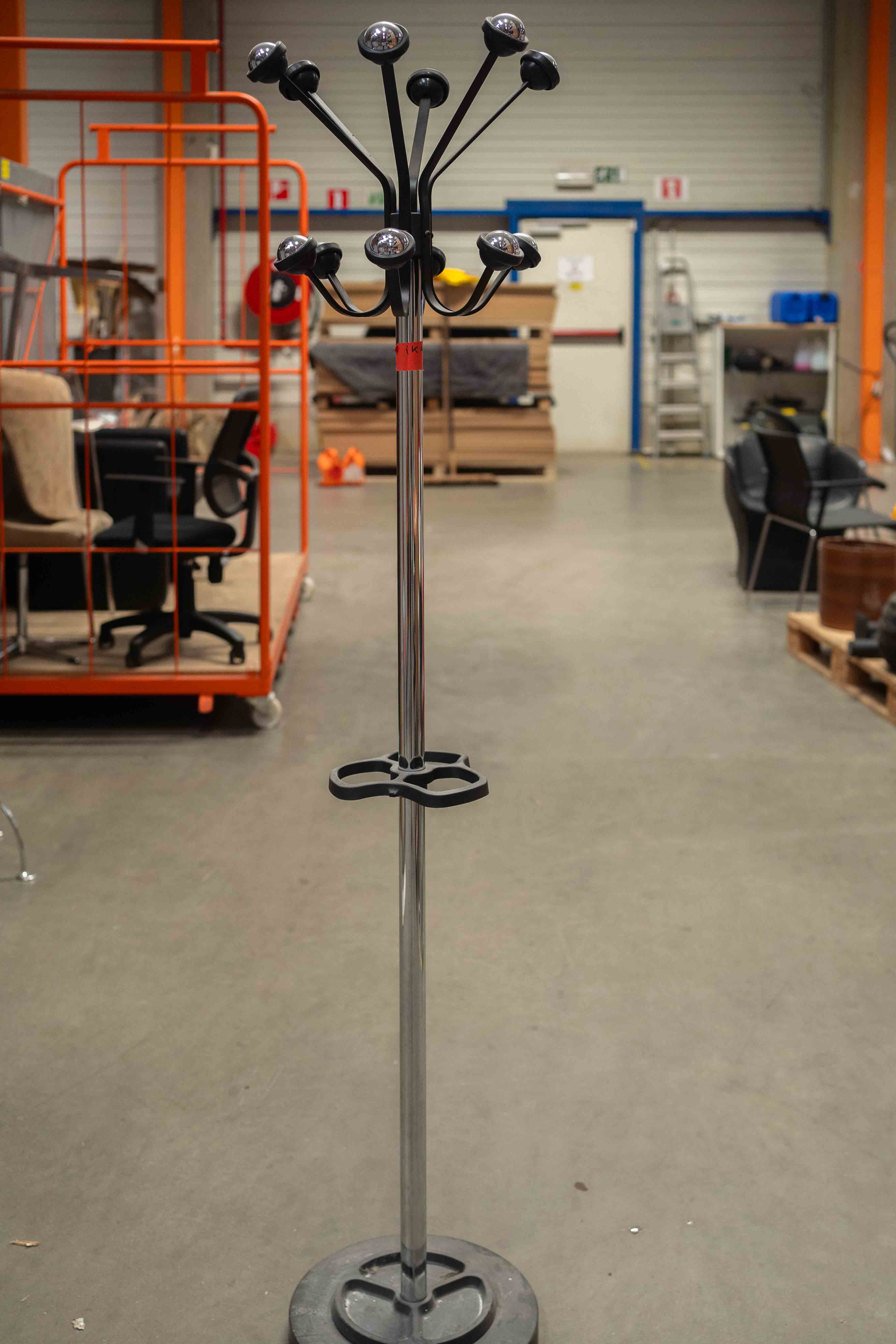 BEFI4300:Coat hanger-0