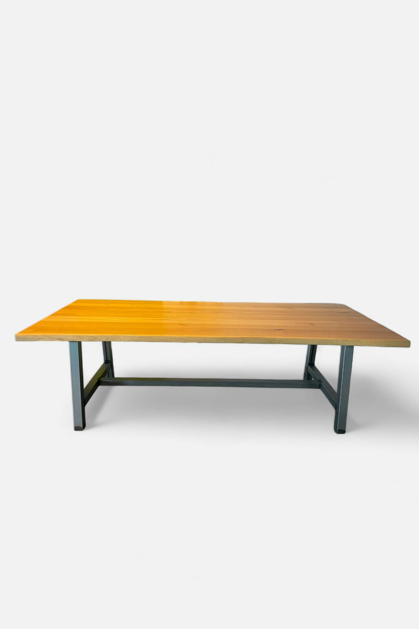 Massive oak wood table - Relieve Furniture