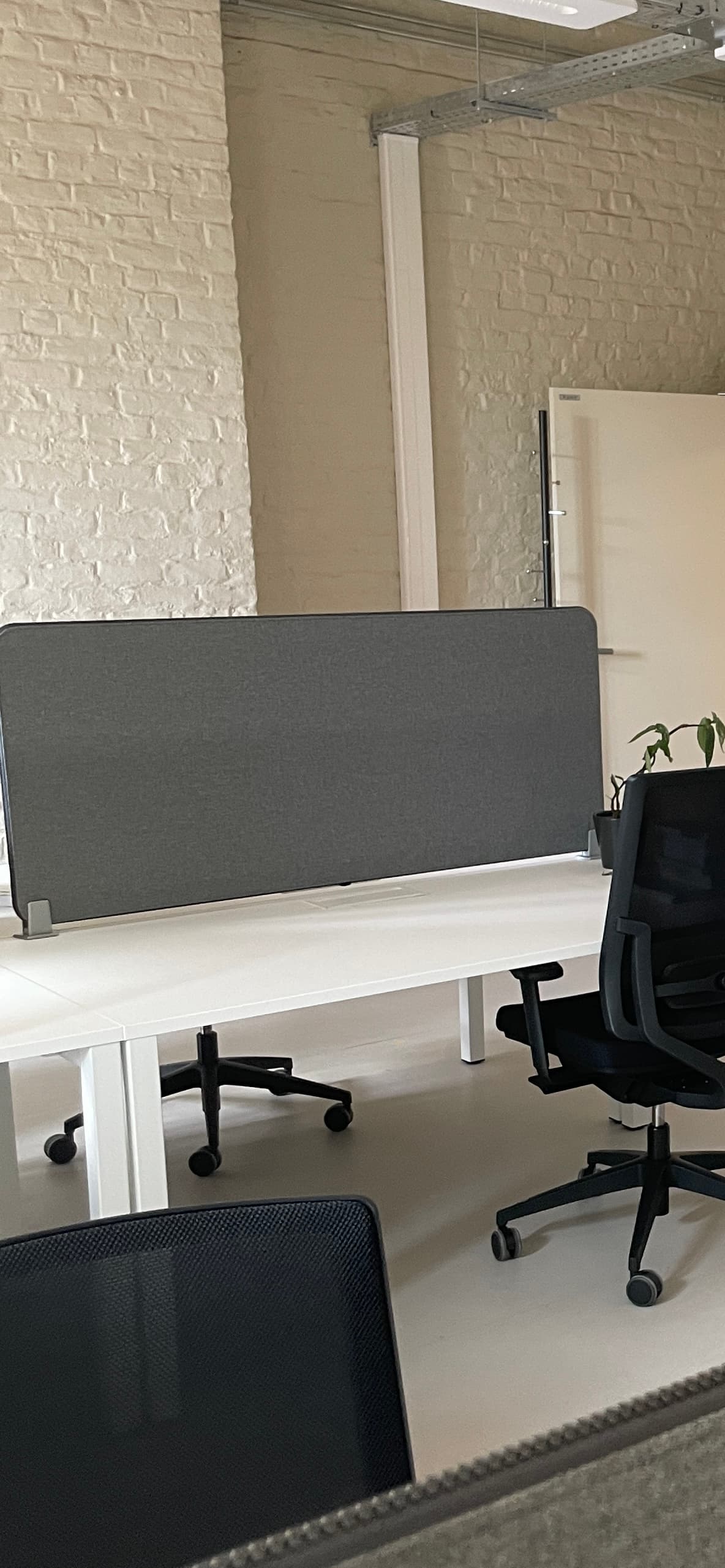 Grey desk divider NEW-0