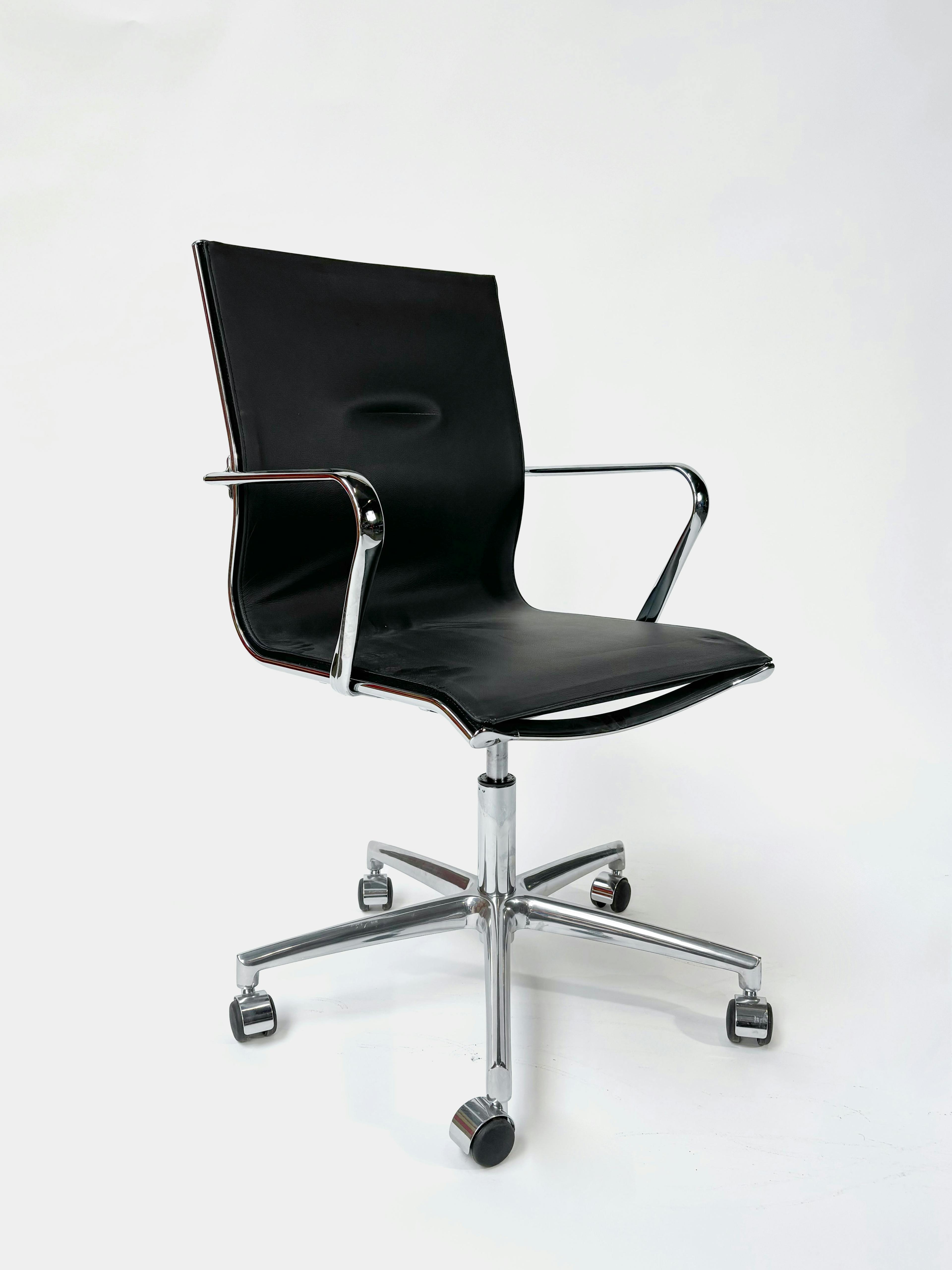 Chaise de bureau en cuir ELLE Par FANTONI - Relieve Furniture