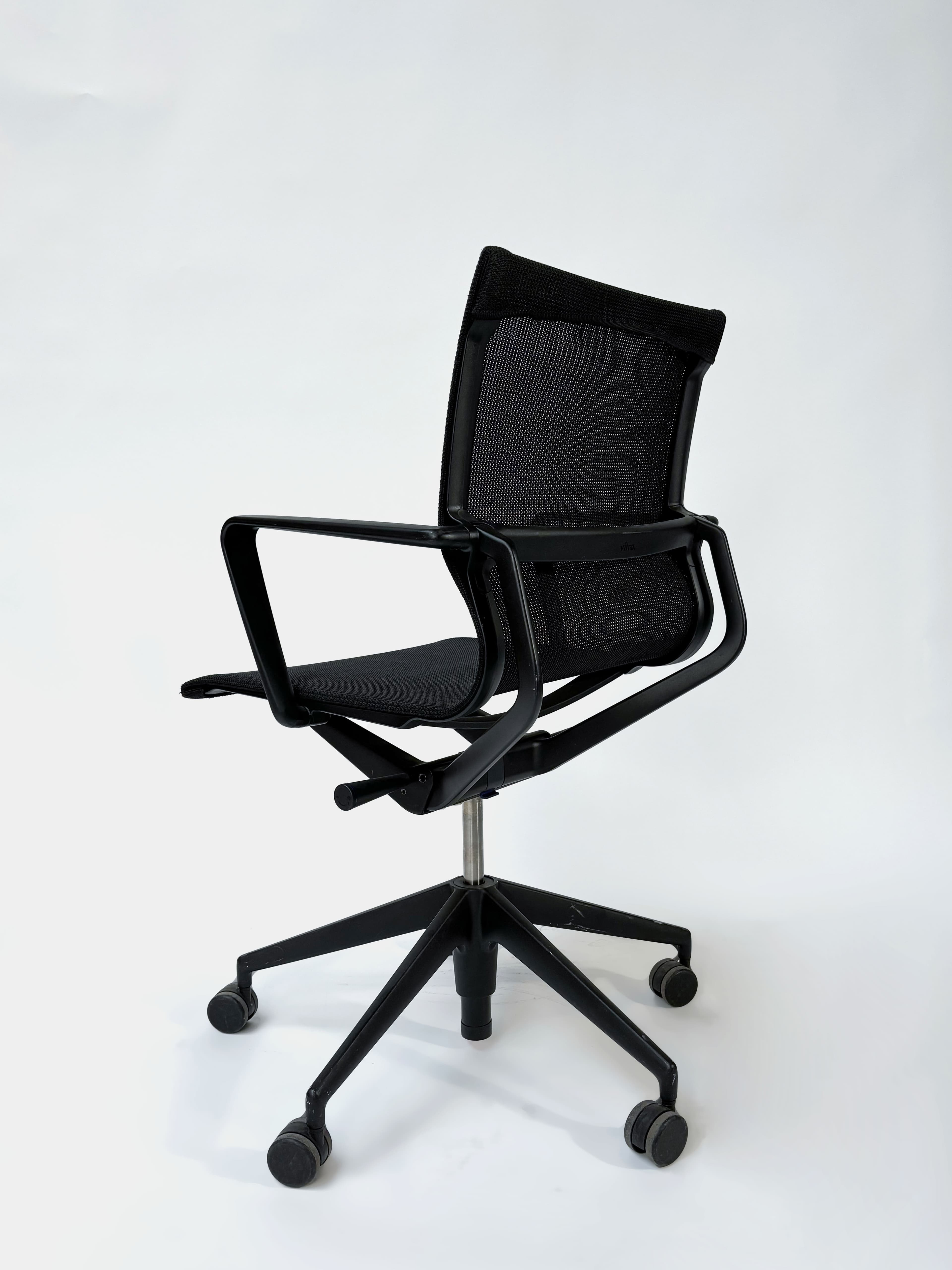 VITRA Physix chaise de bureau sur roulettes en maille noire réglable-4