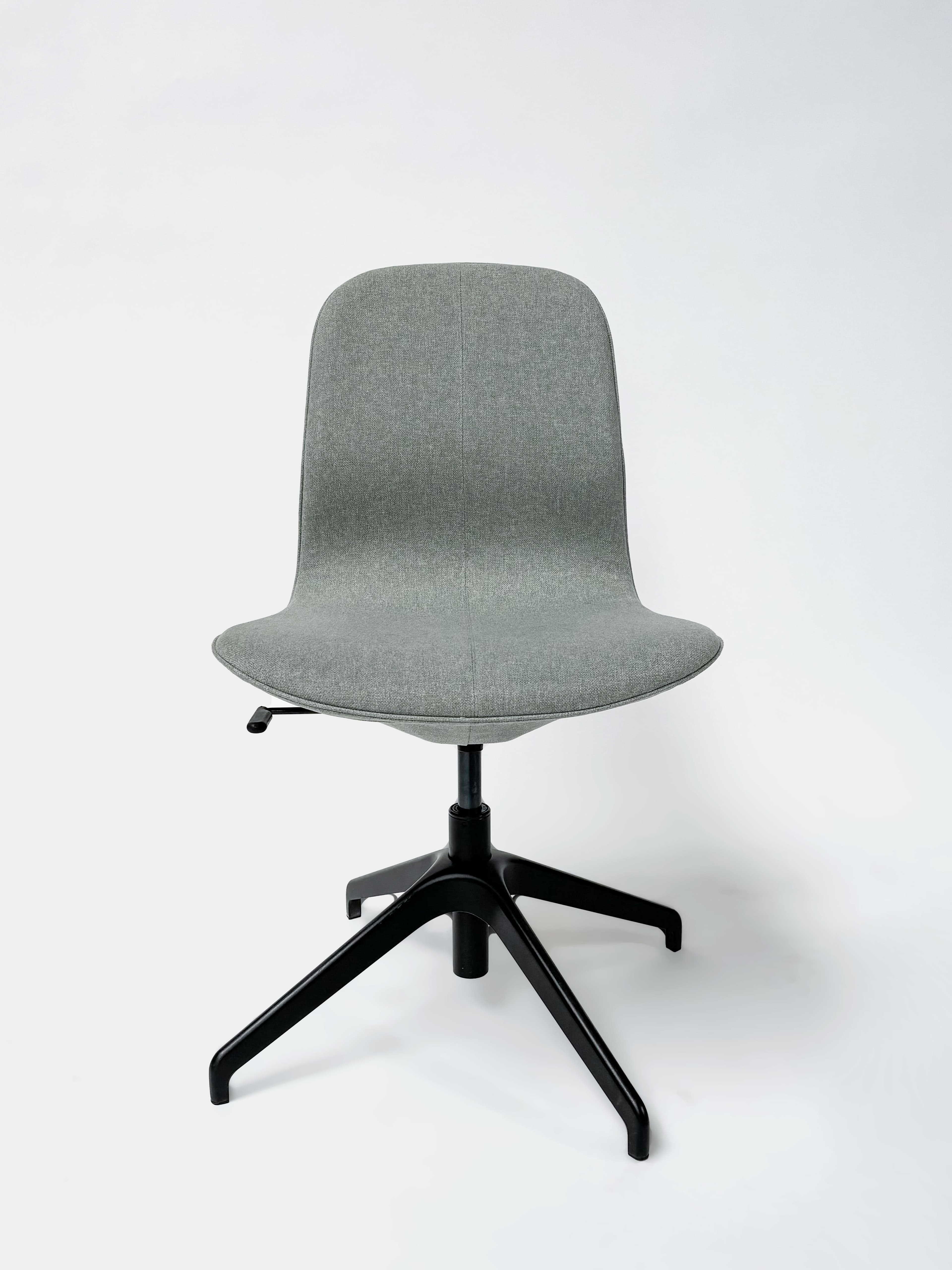 Adjustable Light Grey meeting chair with black legs Medium-1