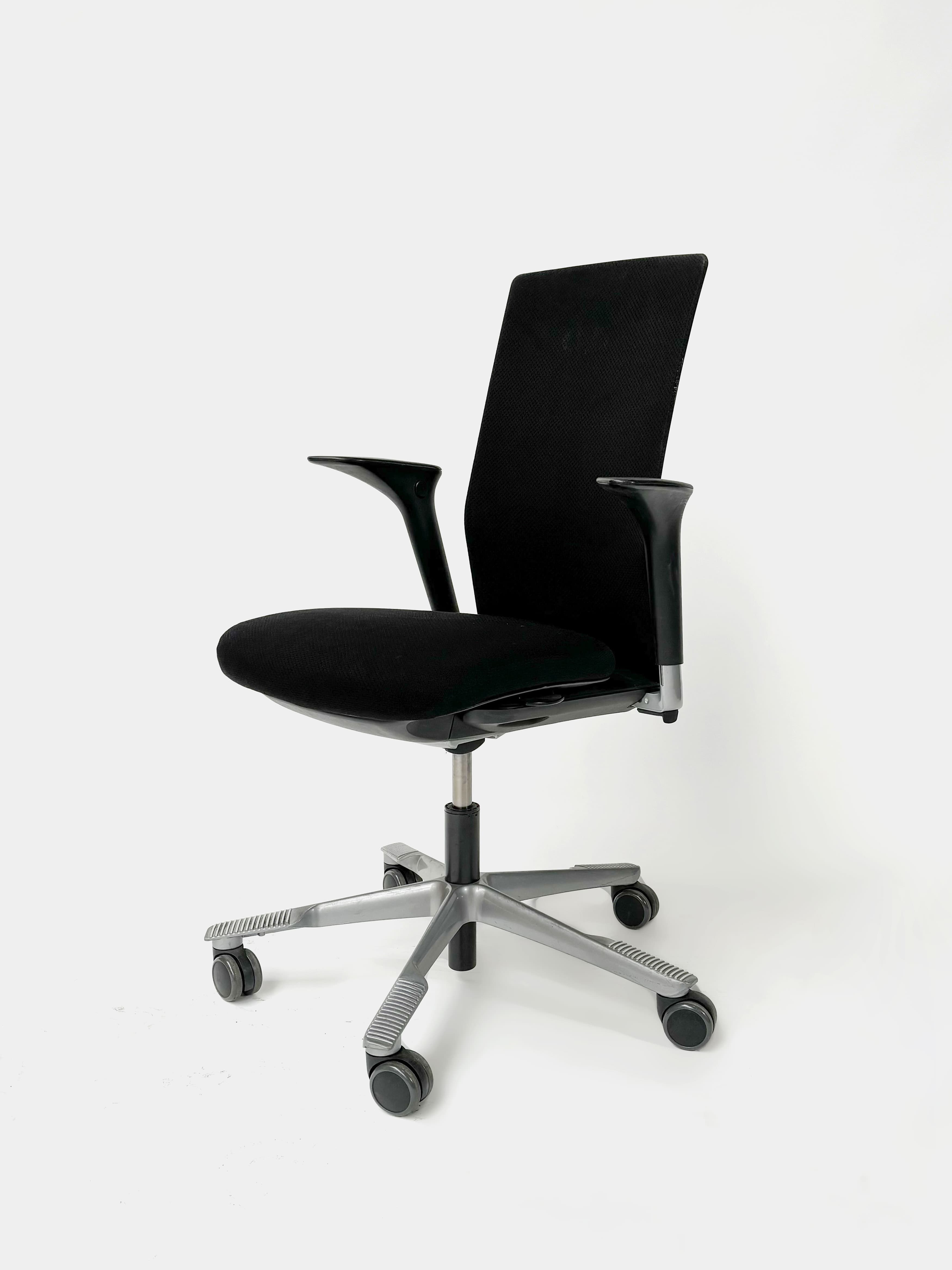HAG Adjustable black office chairs on wheels-2
