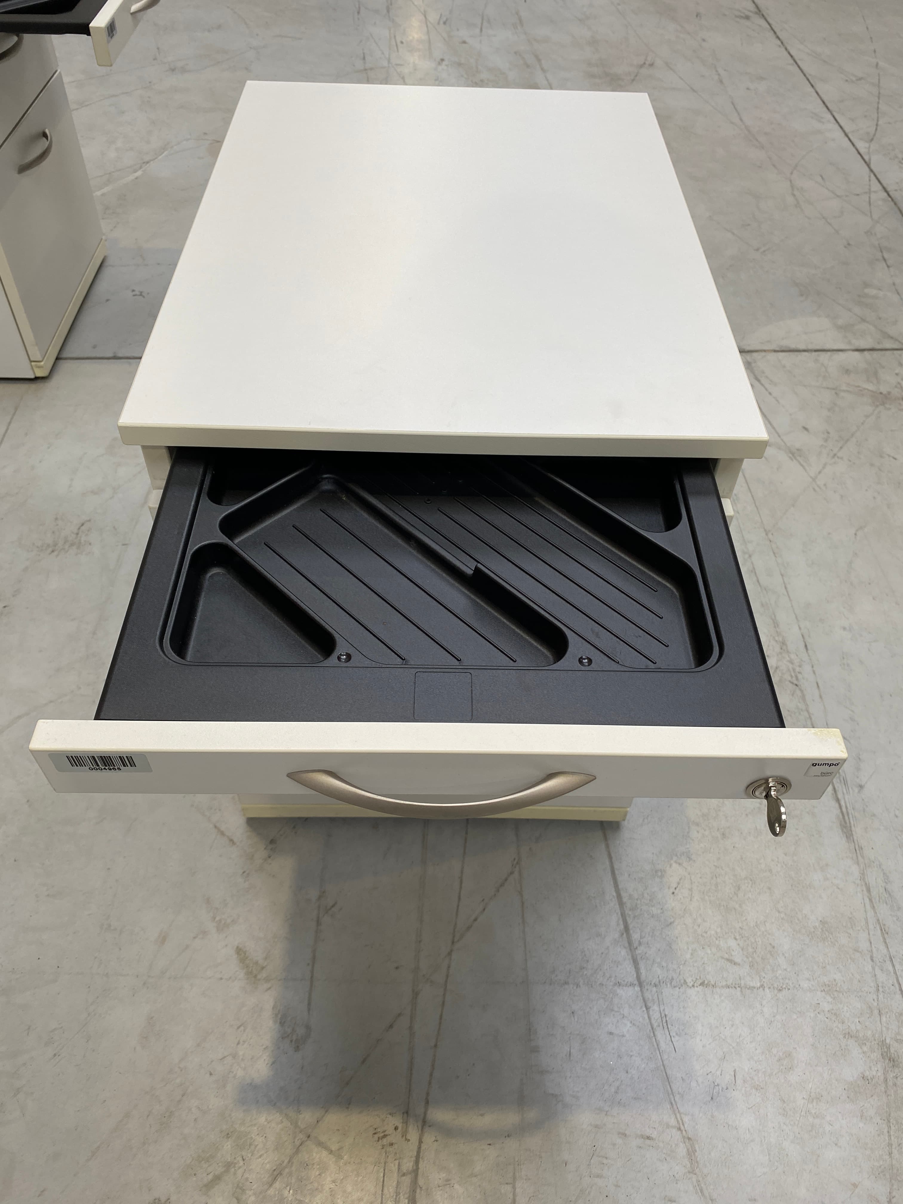 Gumpo white storage with drawers-2