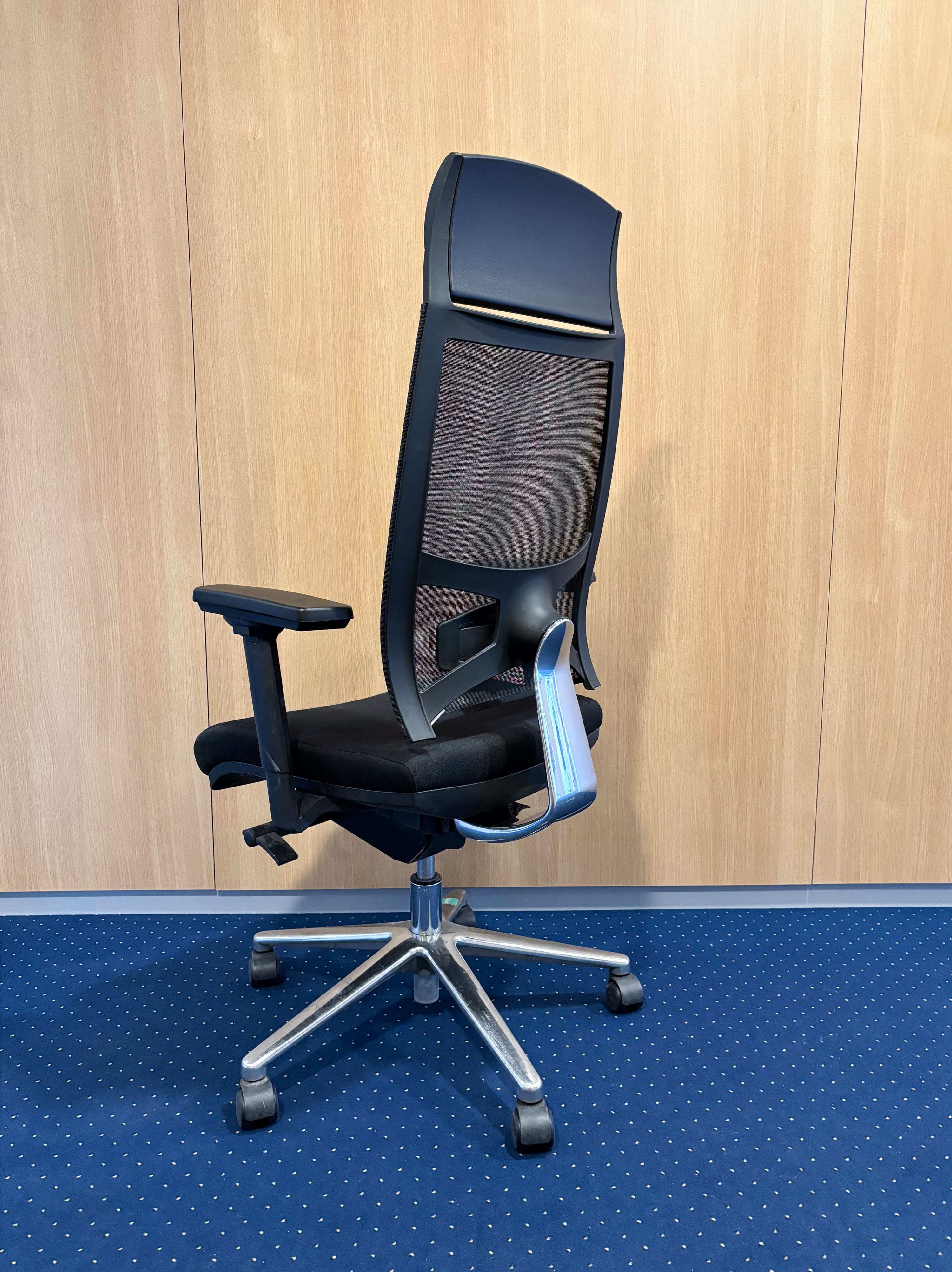 Black Mesh HighBack Ergonomic Swivel Office Chair with Lumbar Support-5