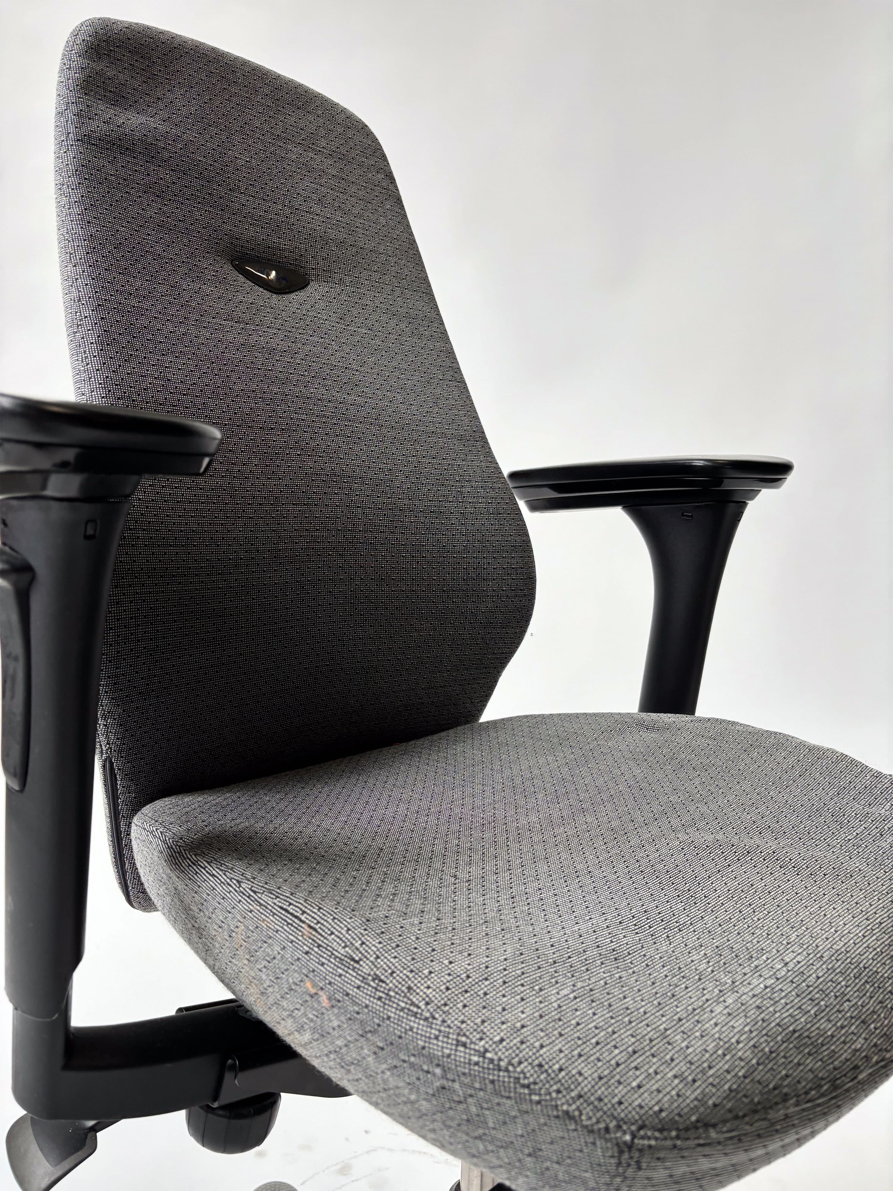 Kinnarps 8000 Charcoal Fabric Ergonomic Office Chair with Lumbar Support and Adjustable Arms-7