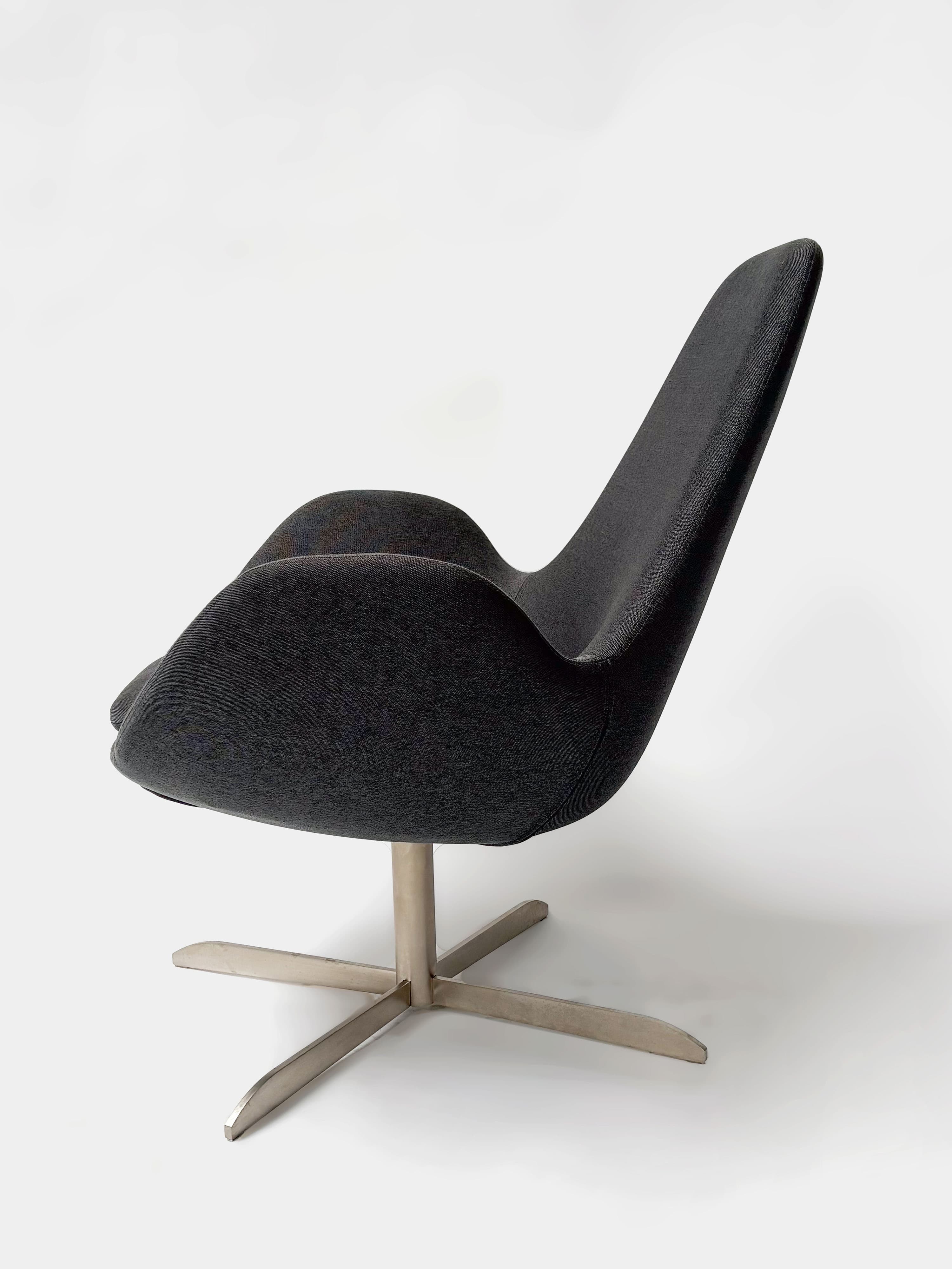 Fauteuil bas gris GHOST sur pieds pivotants en métal-3