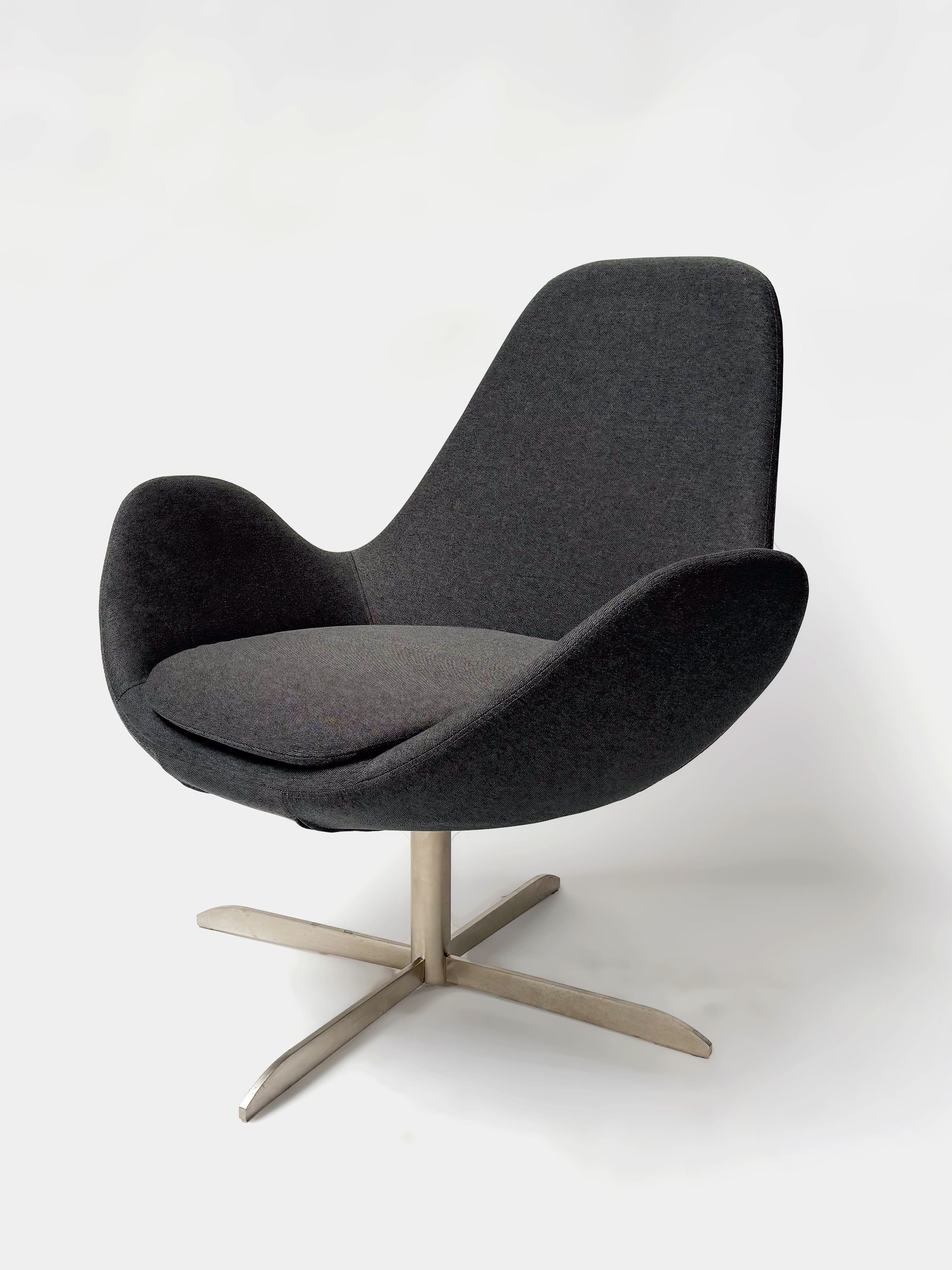 Fauteuil bas gris GHOST sur pieds pivotants en métal-2