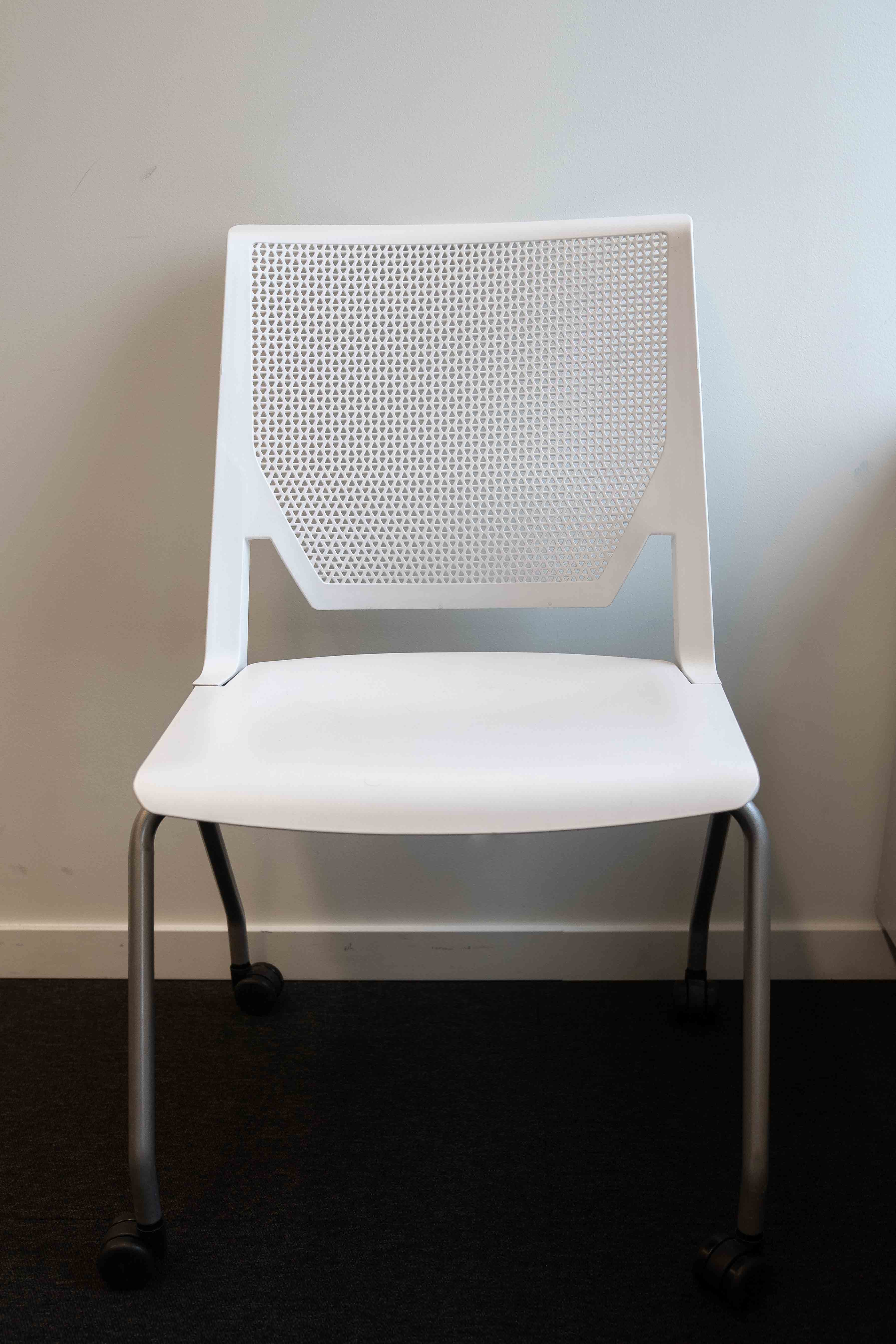 HAWORTH White Plastic Office Chair with Breathable Backrest on Wheels-3