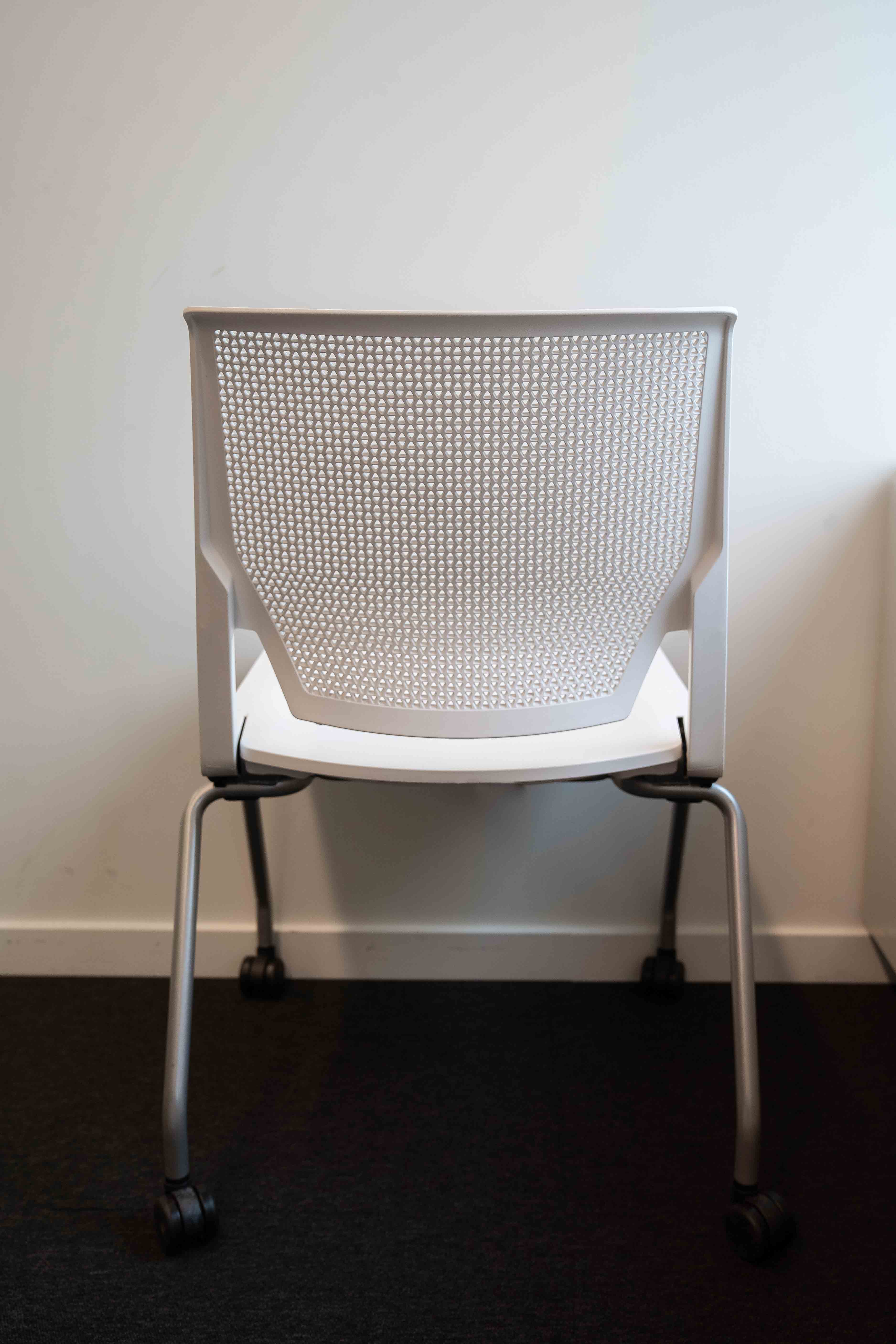 HAWORTH White Plastic Office Chair with Breathable Backrest on Wheels-2