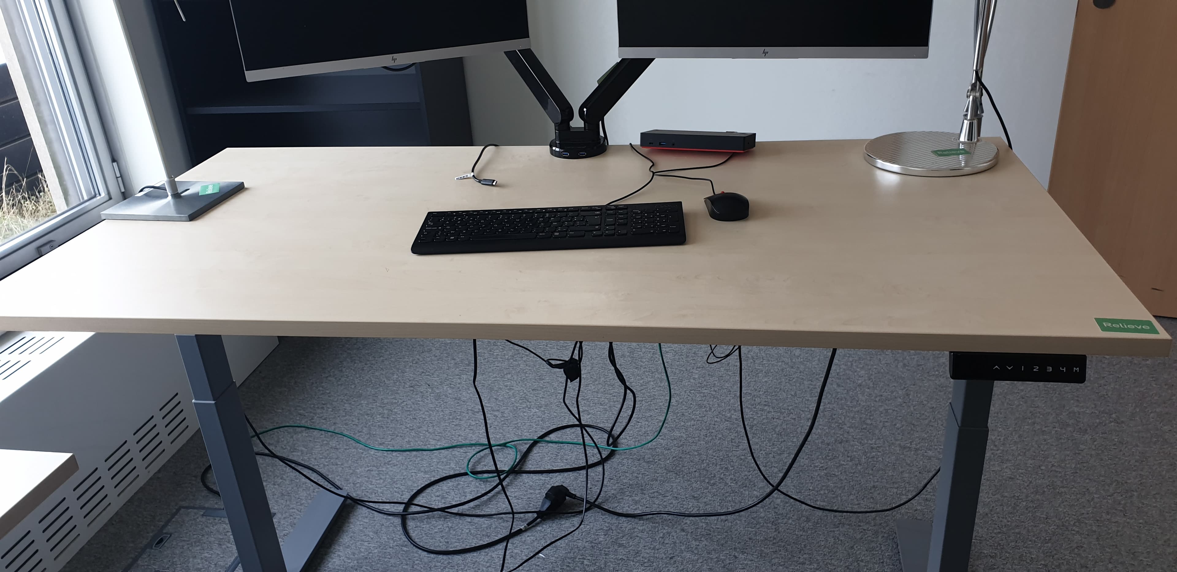 160cm Light Wood Finish Desk and Electronic Adjustable Height Mechanism (without the cable)-1