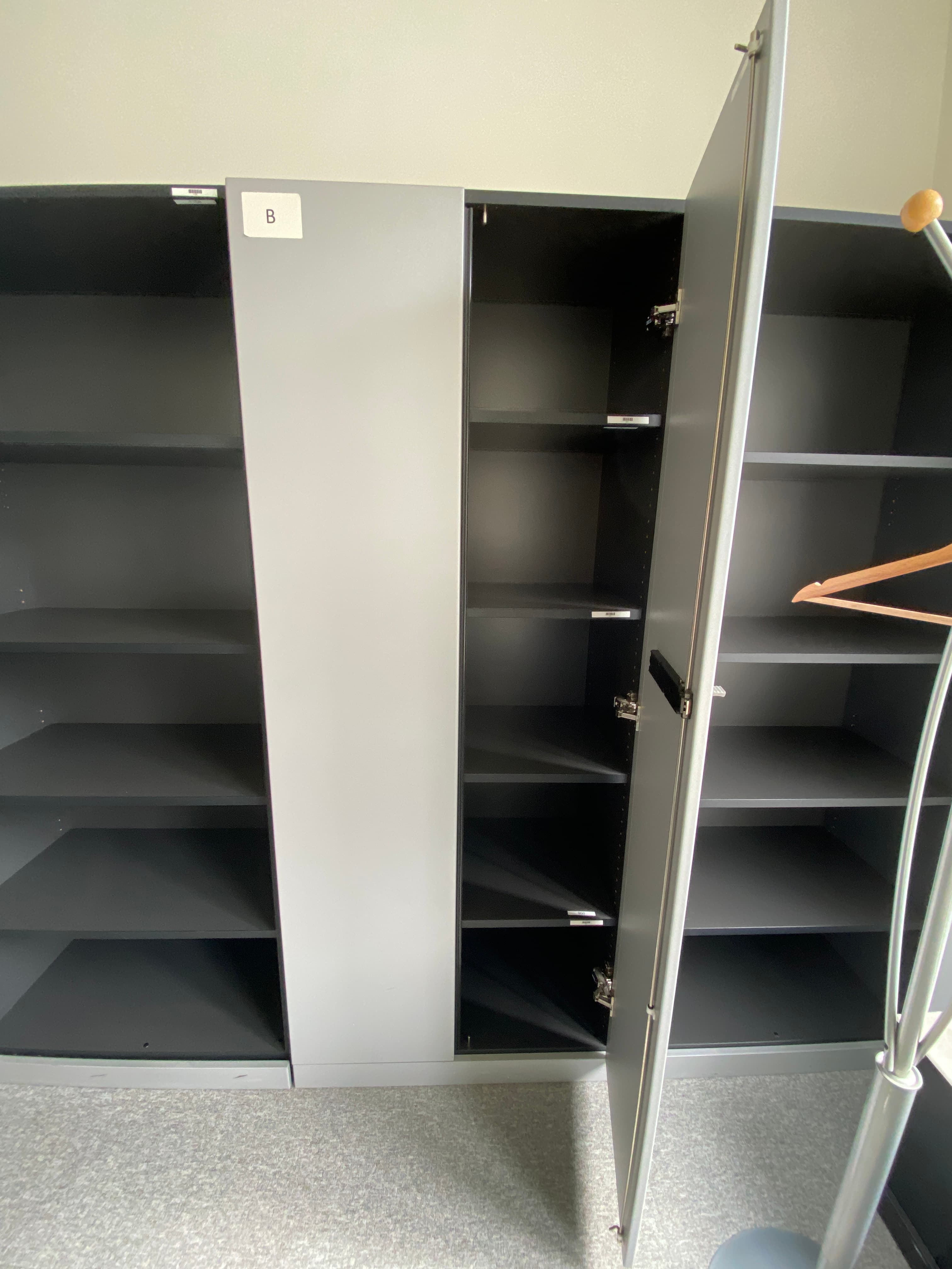 Armoire de rangement en métal blanc Bulo avec système de verrouillage-2