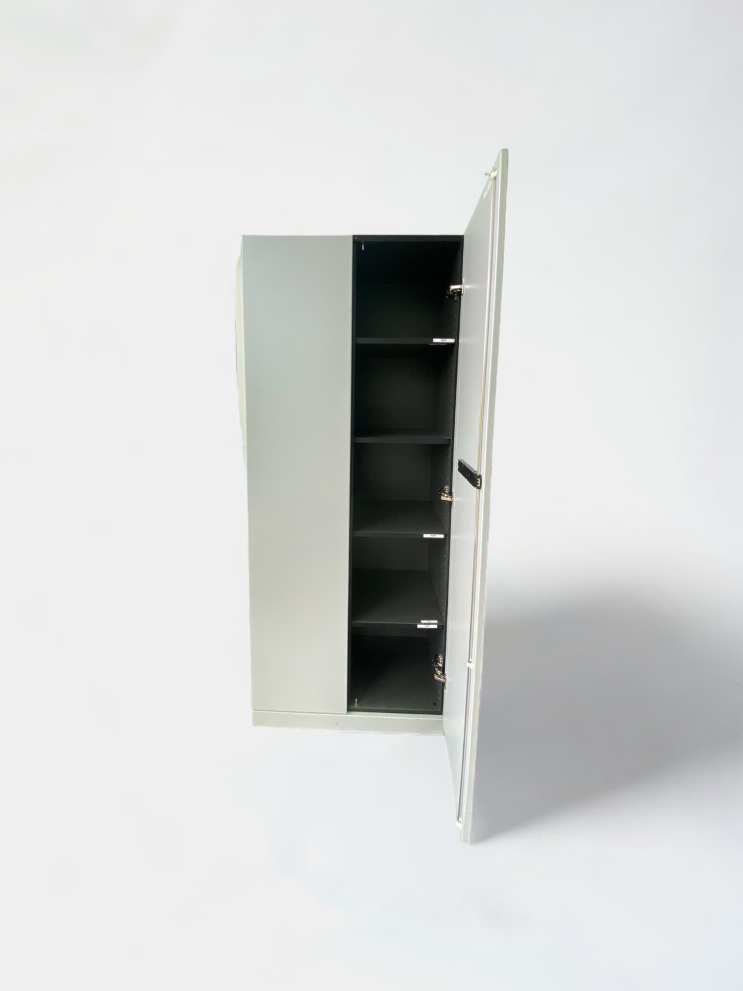 Armoire de rangement en métal blanc Bulo avec système de verrouillage-1