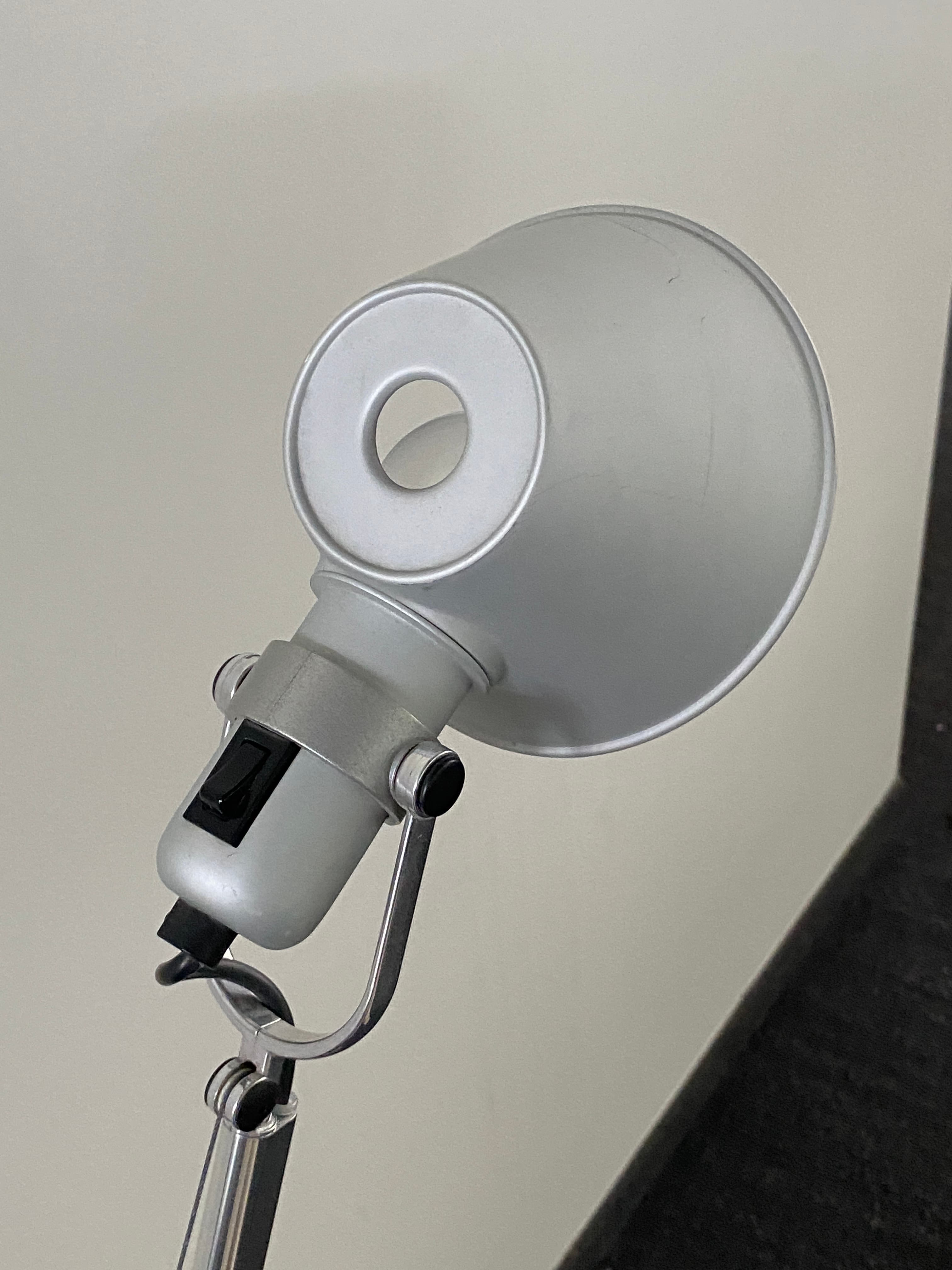 Artemide Tolomeo Lampe réglable en métal argenté au design épuré-2