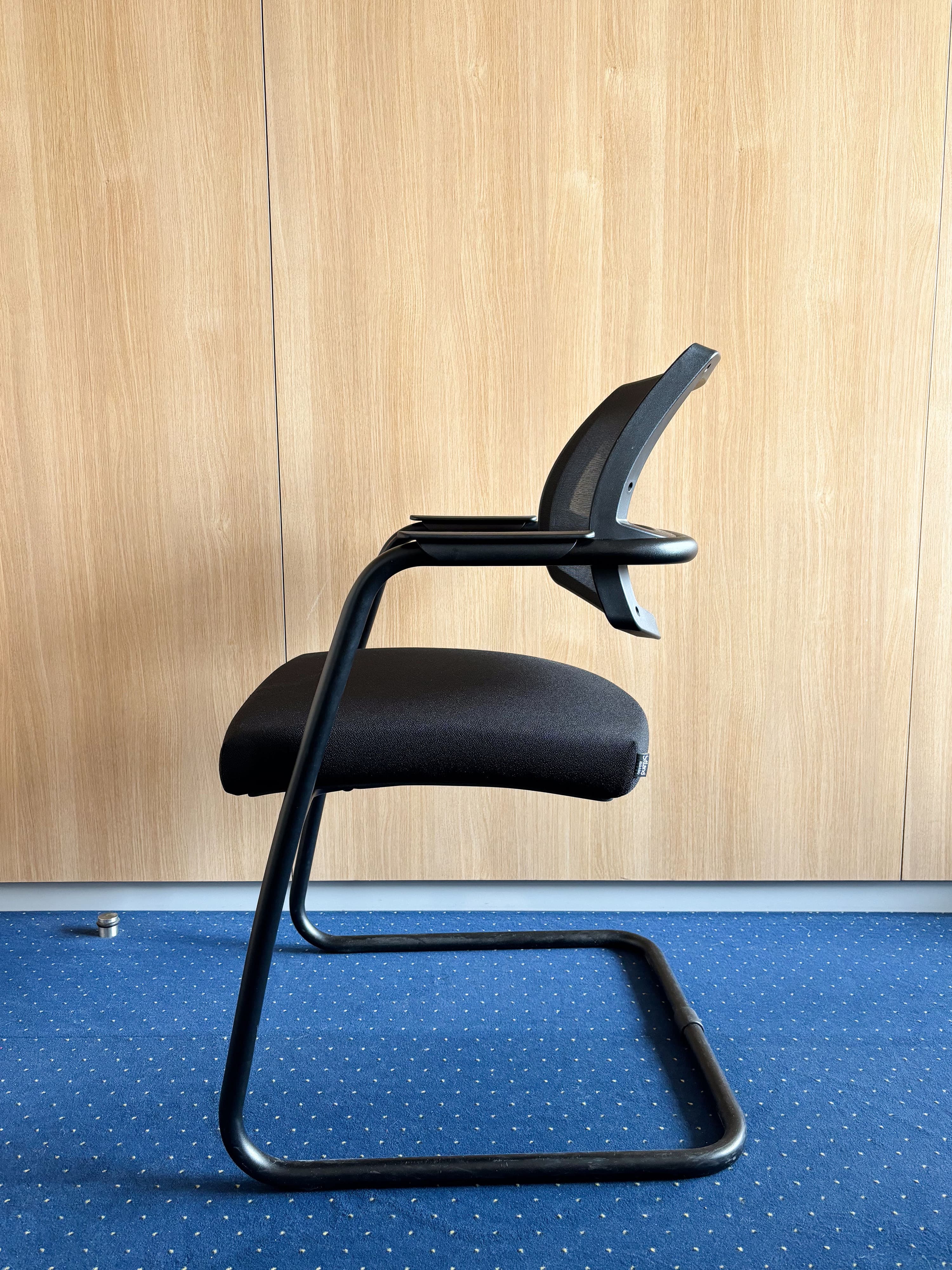 Black Mesh Ergonomic Office Chair with Lumbar Support-6