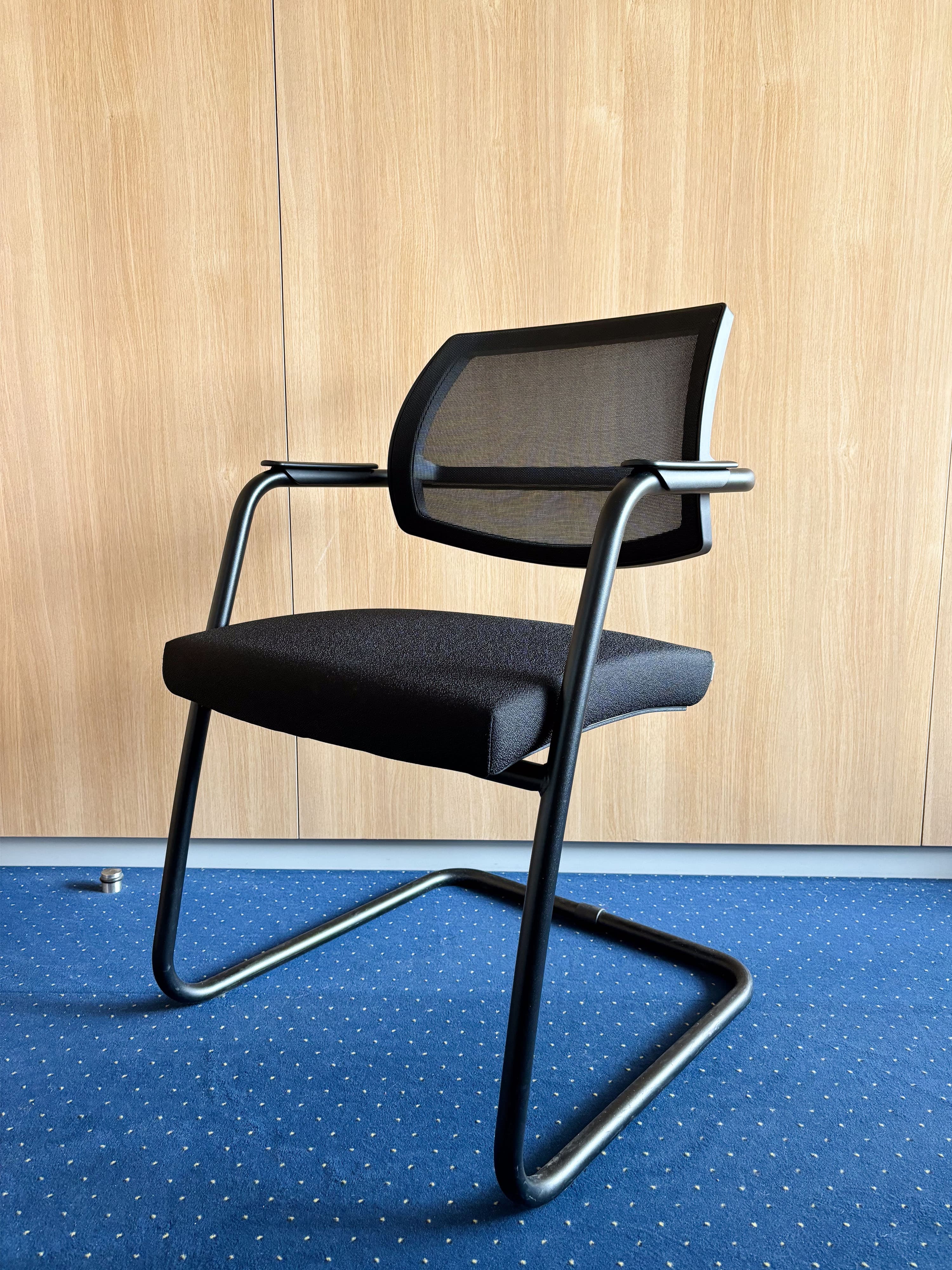 Black Mesh Ergonomic Office Chair with Lumbar Support-2