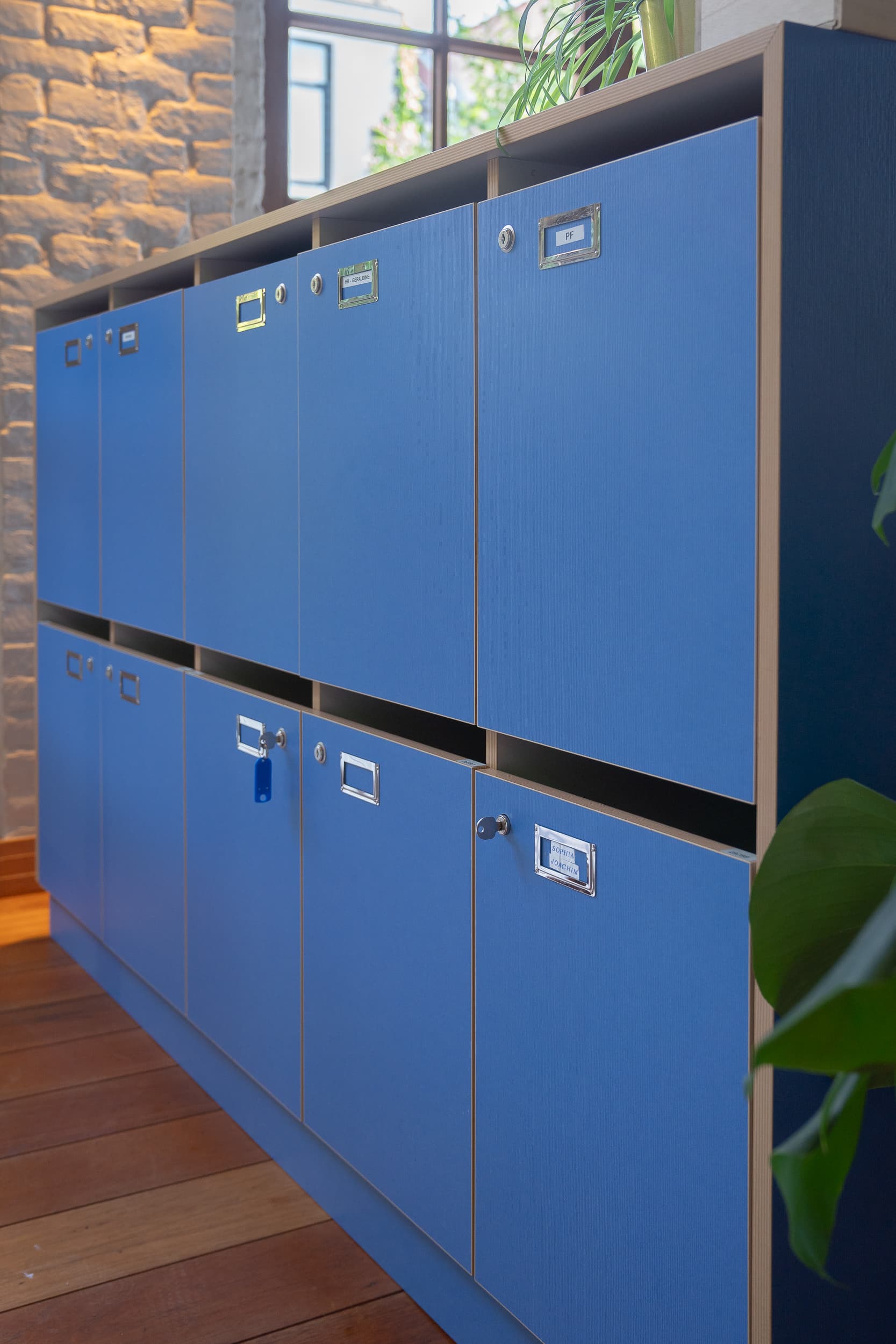 Casiers bleus avec clé-0