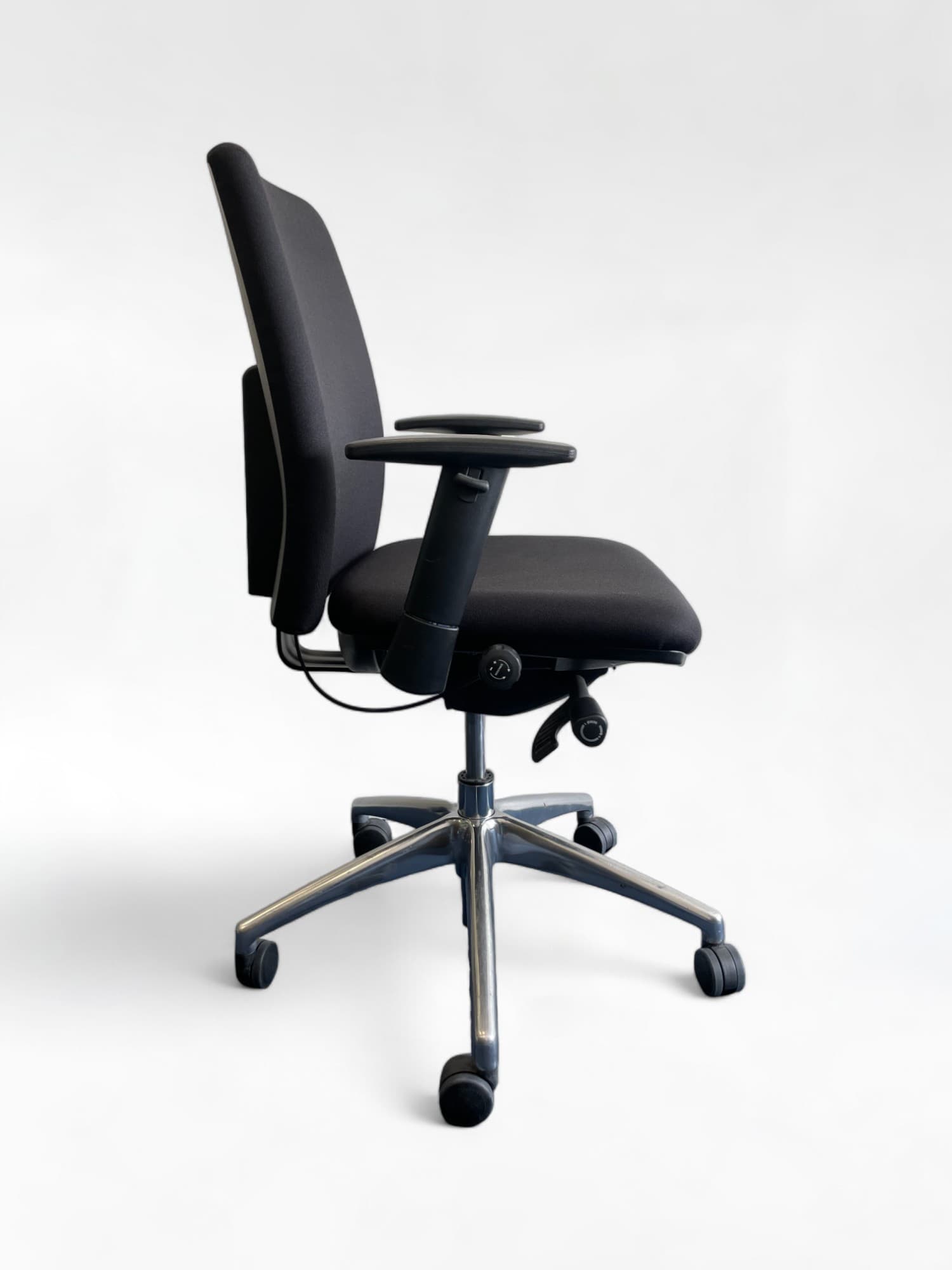 Albeka Black office chair with armrests-3