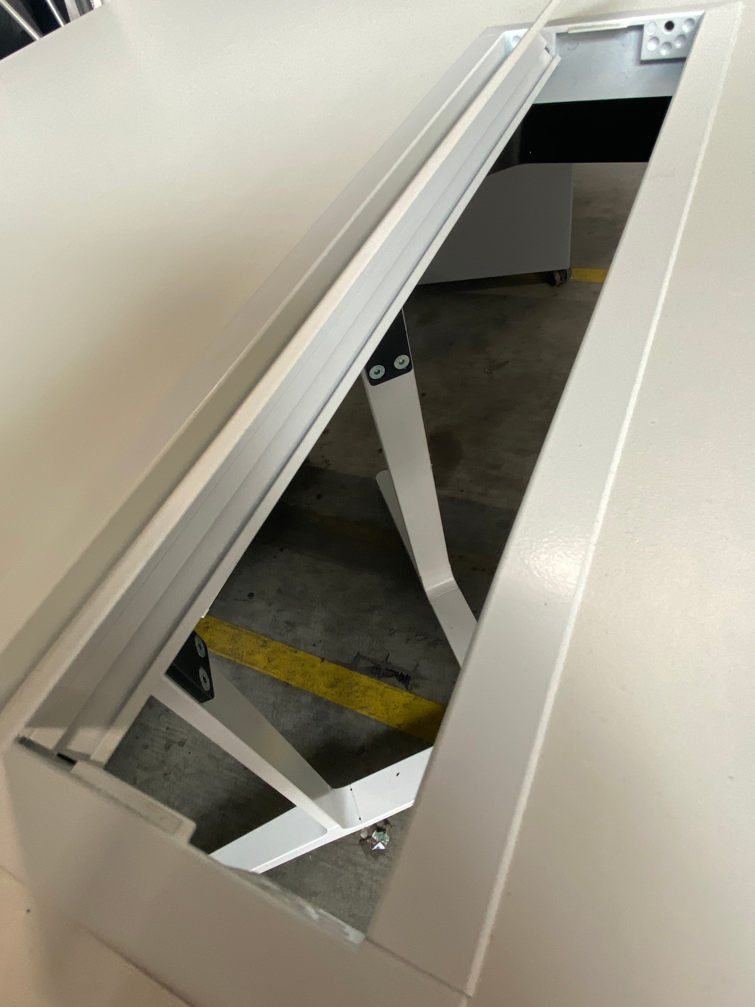 Wiesner Hager 140cm White meeting table-6