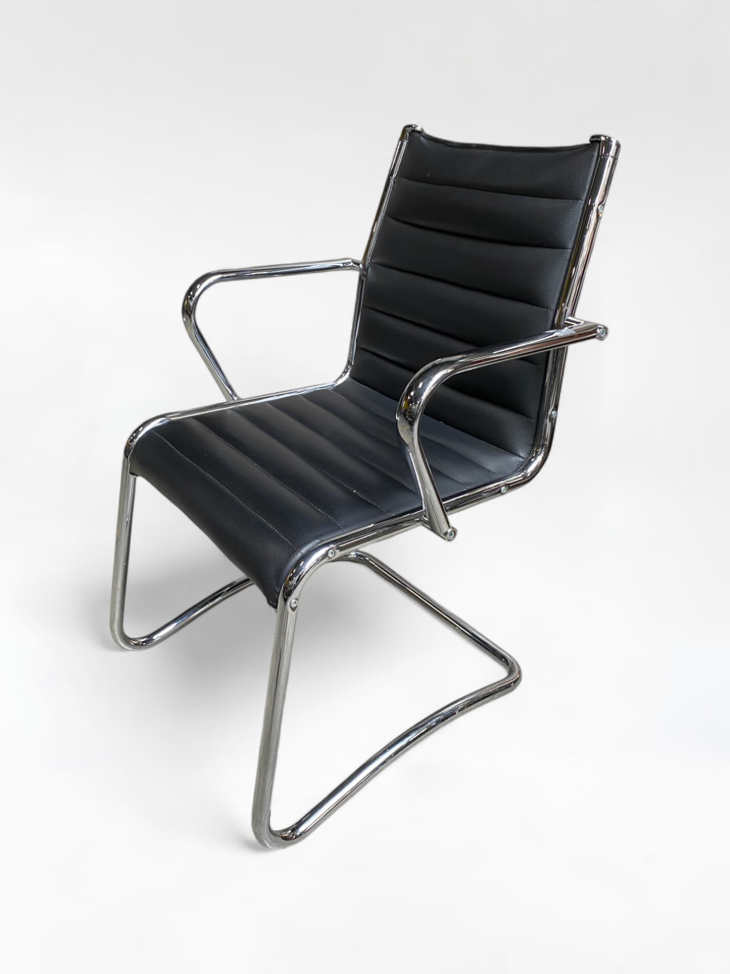 Sitland Black Leather Chair-3