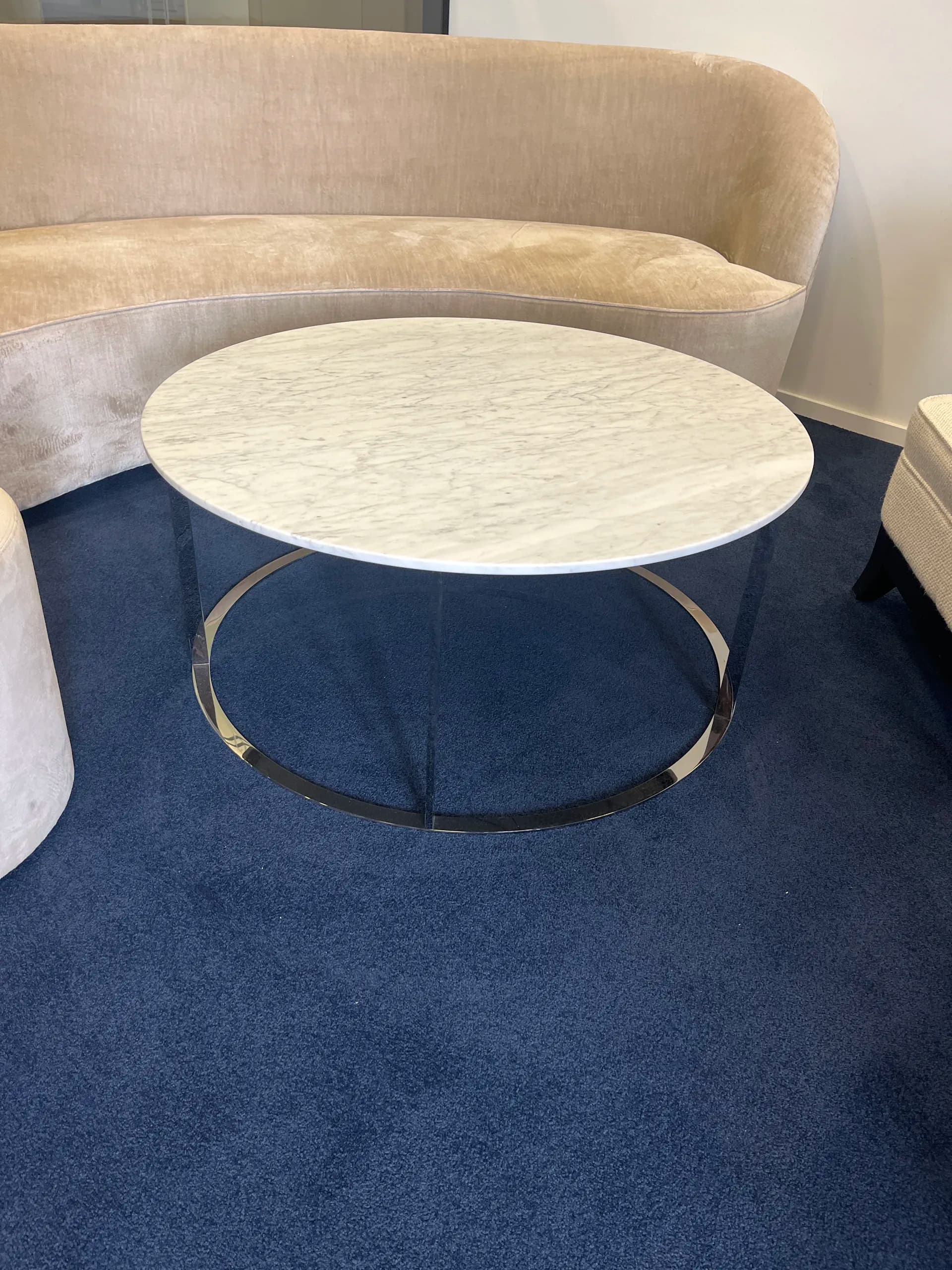 Mera Marble coffee table designed by Antonio Citterio-0