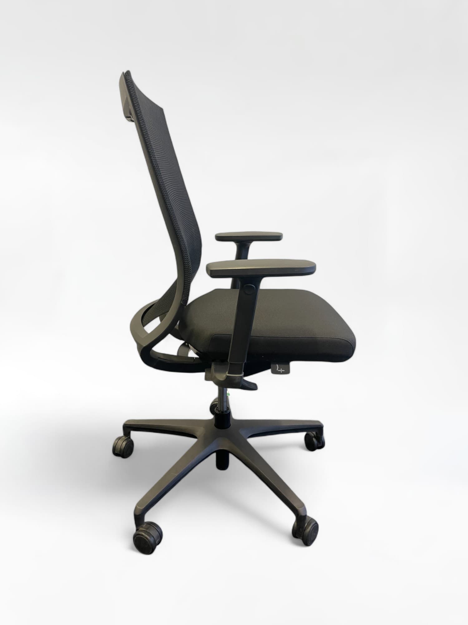 Black Office Chair with Mesh Back and Wheels-0