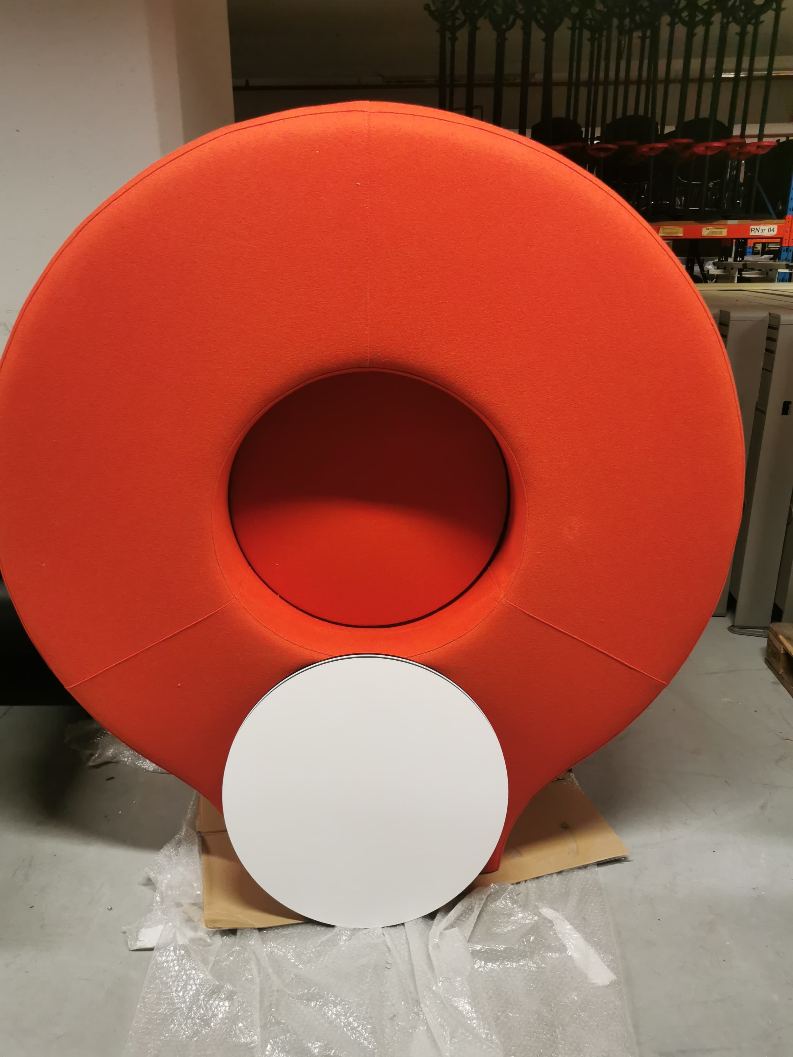 Nurus large round red pouf without the small white table-3