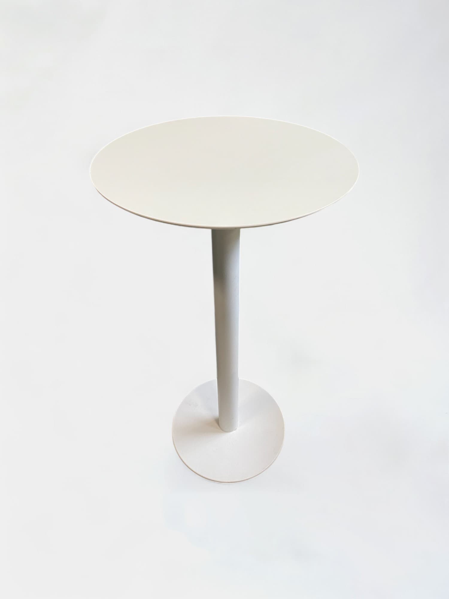 Pedrali Round white high table with metal base-0